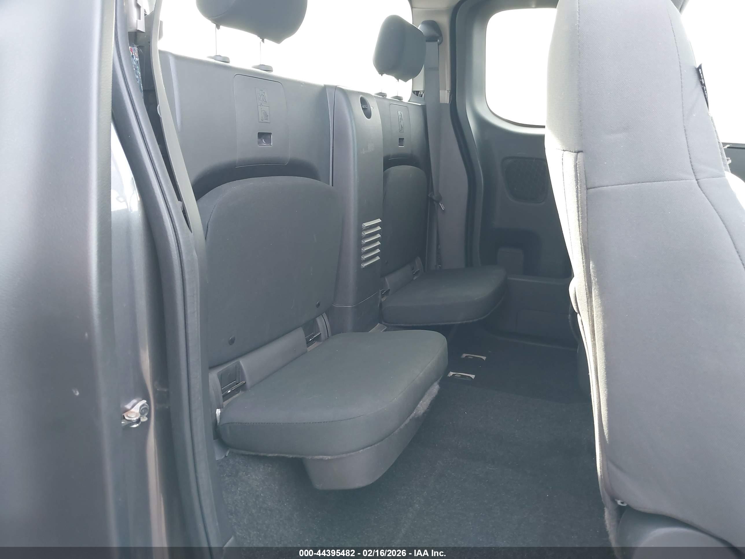 NISSAN FRONTIER image 8