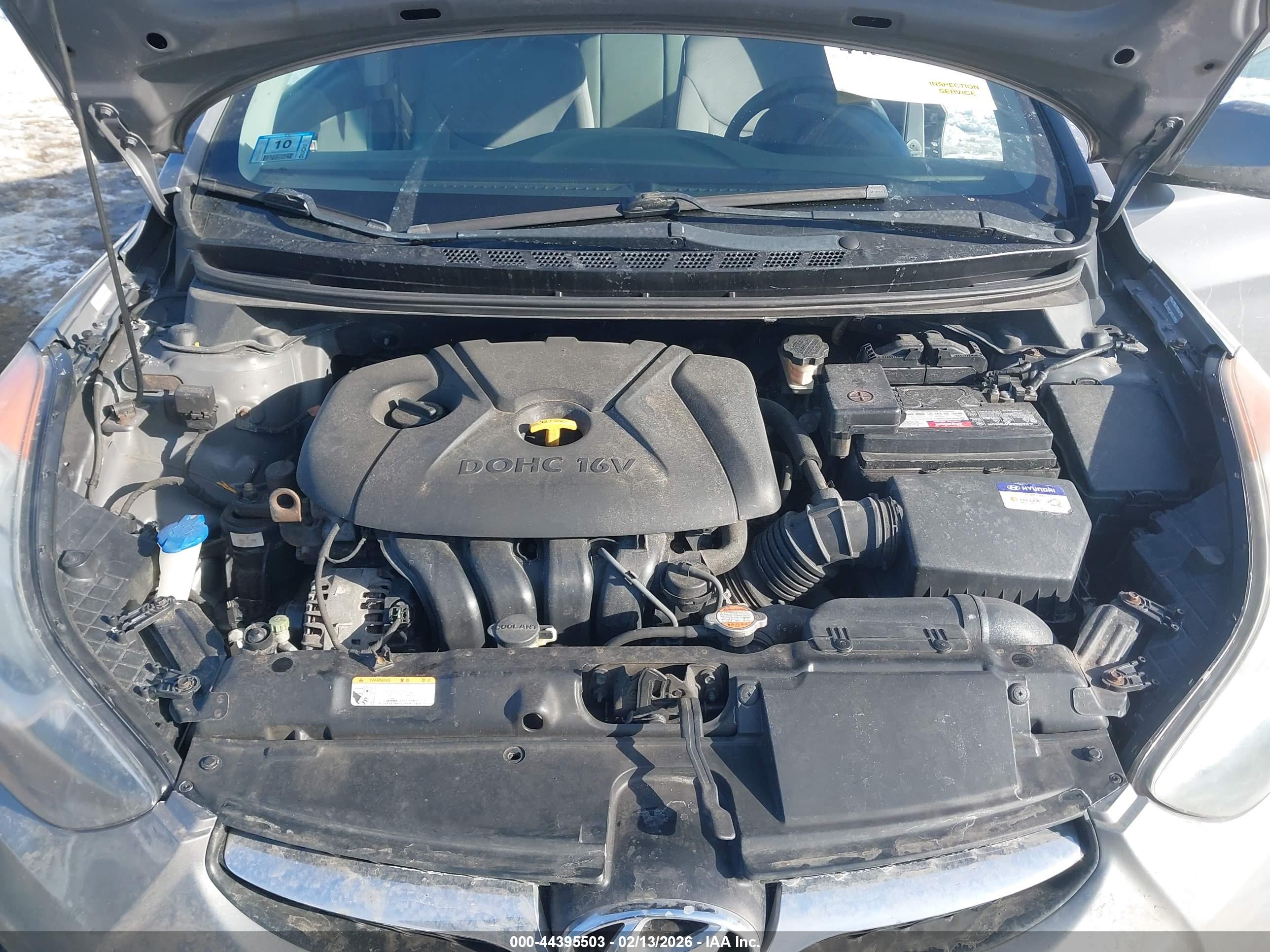 HYUNDAI ELANTRA image 10