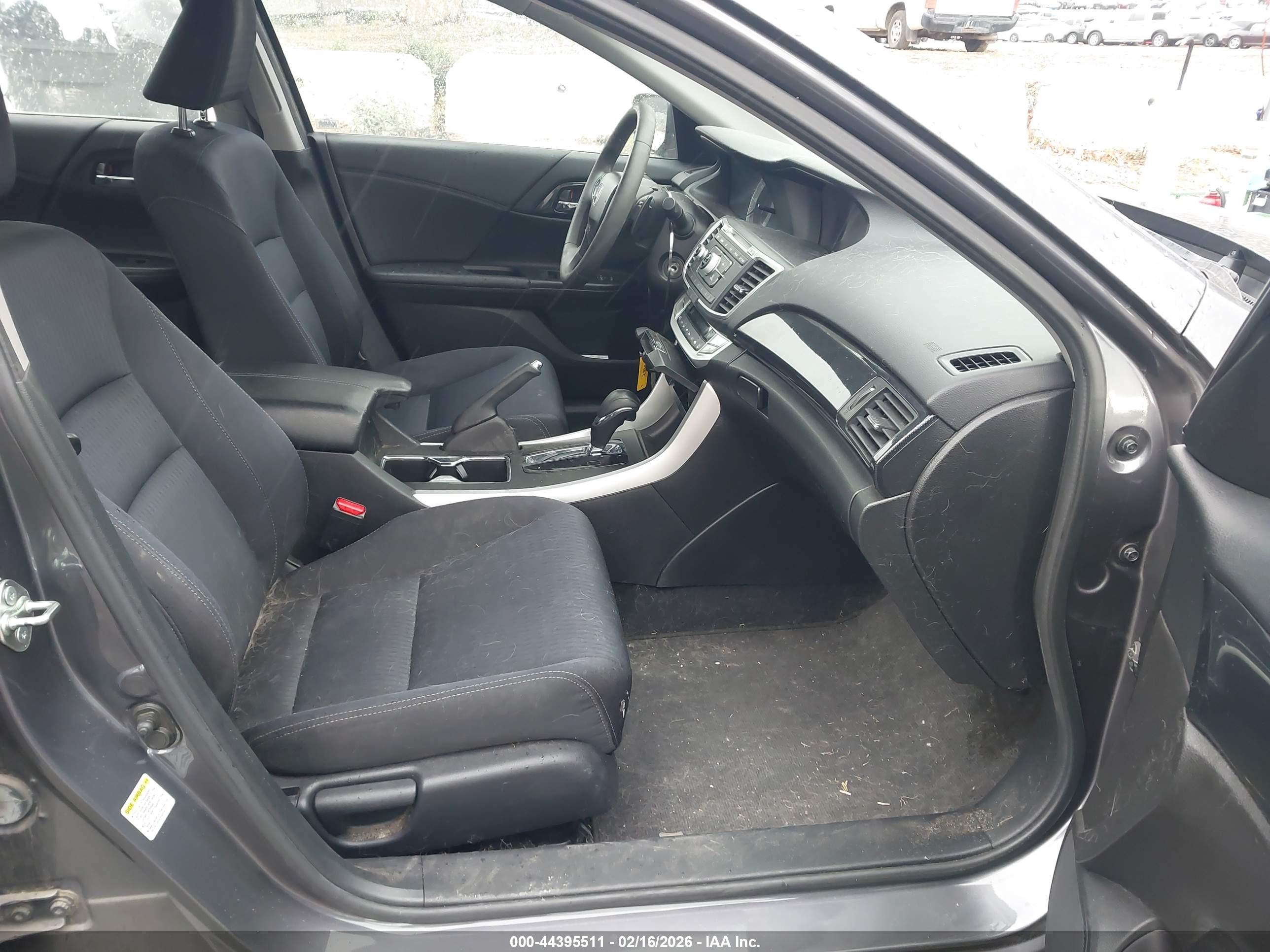 HONDA ACCORD image 5