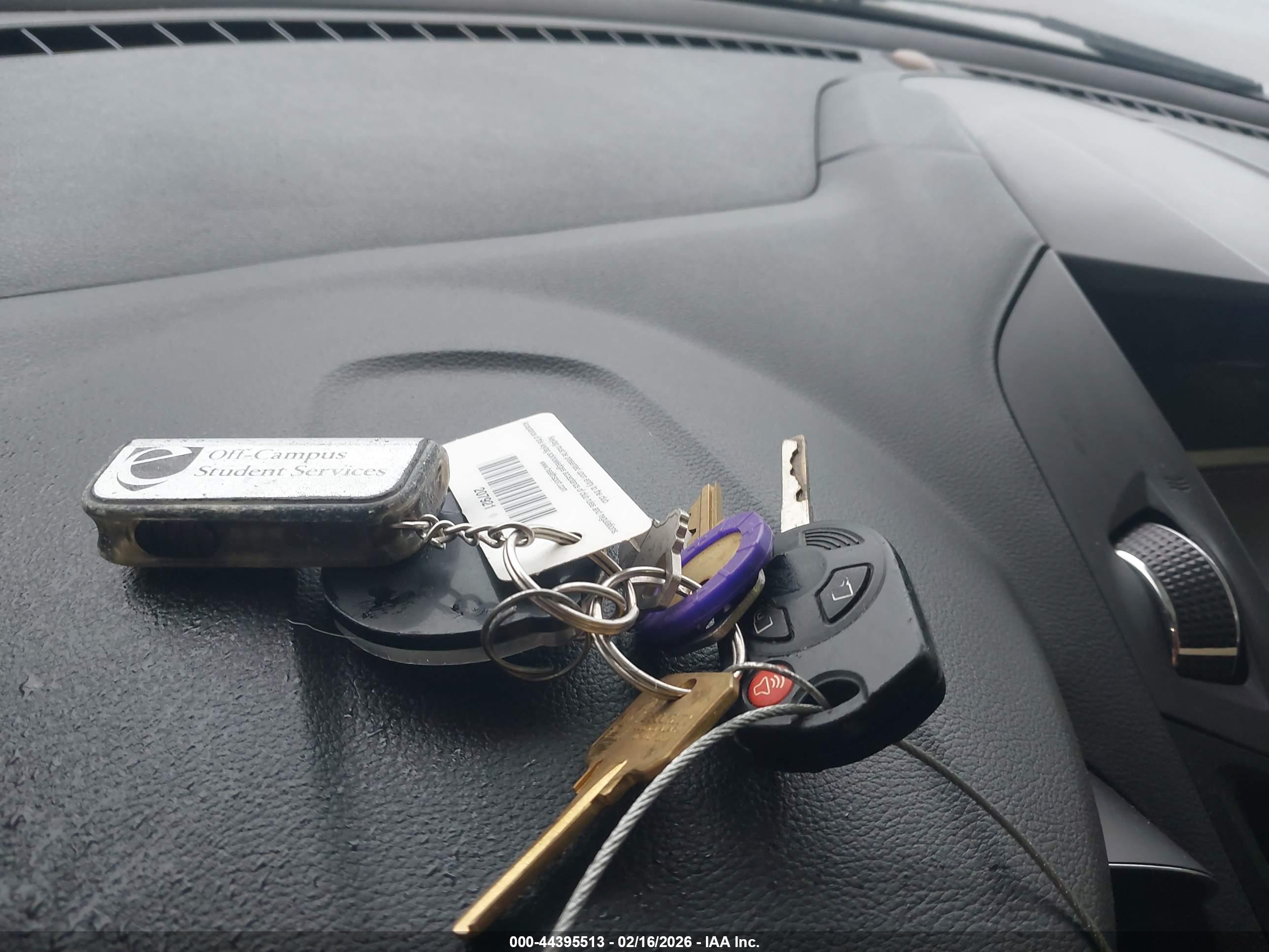 FORD ESCAPE image 11