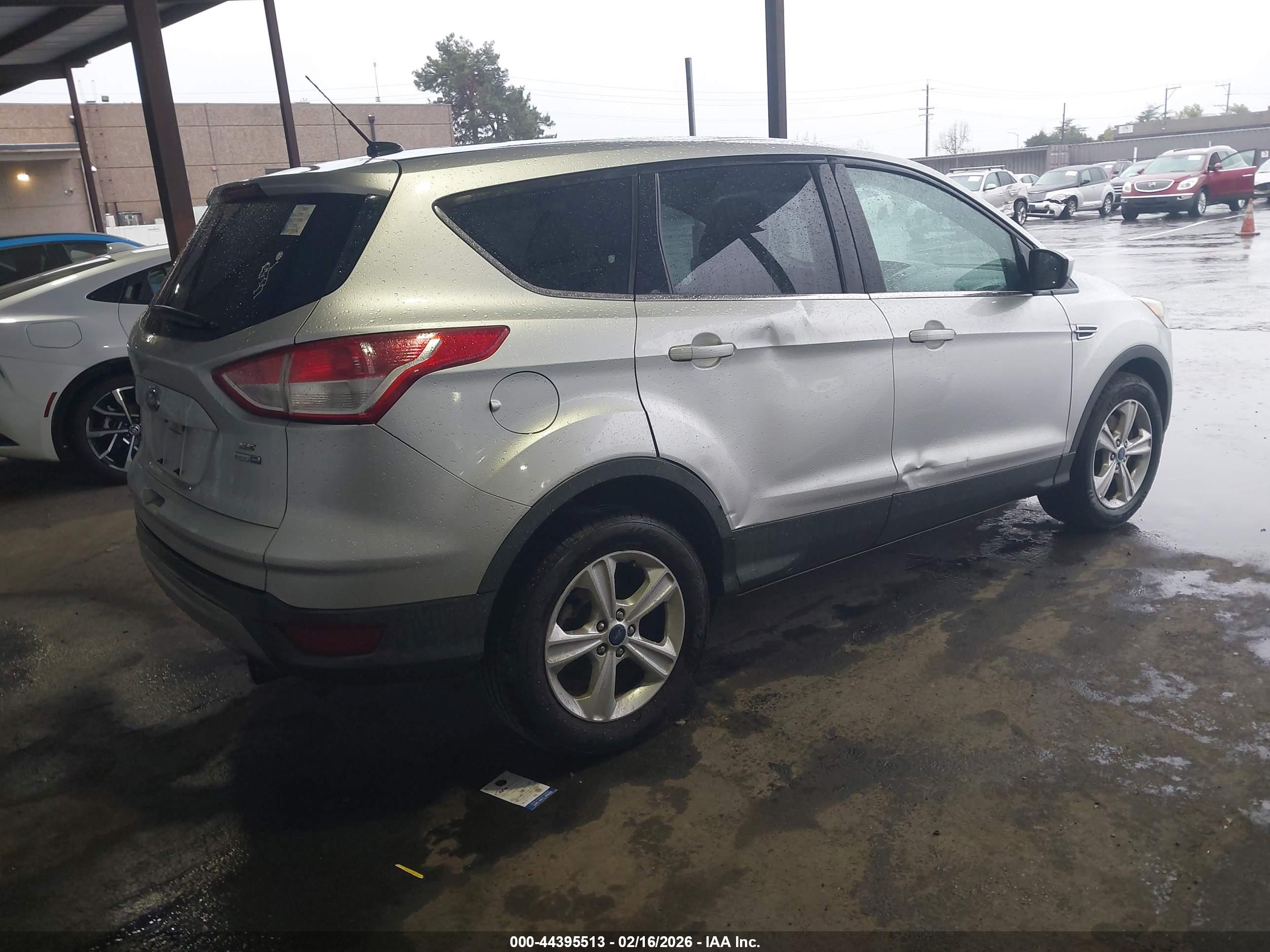 FORD ESCAPE image 4