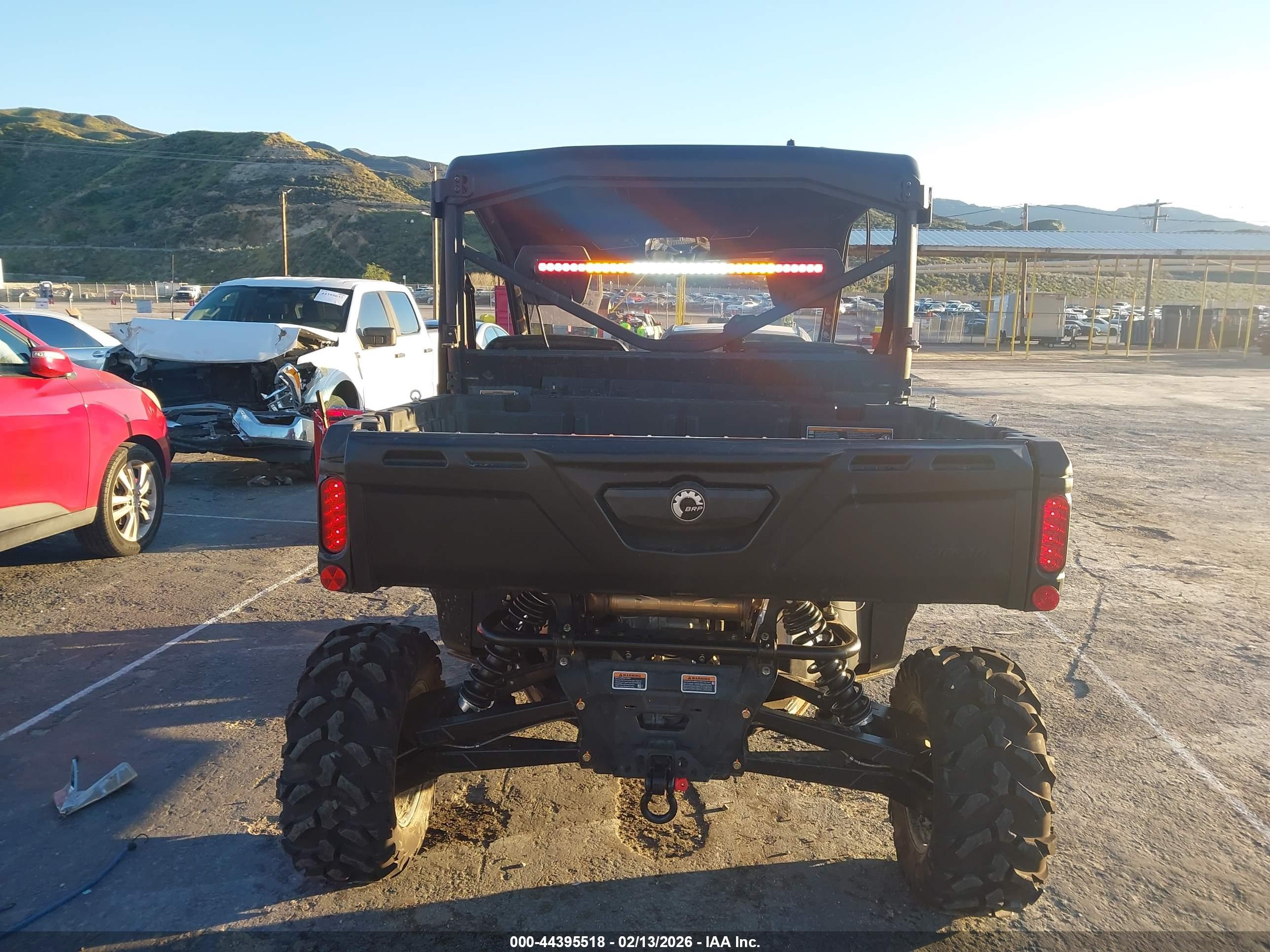 CAN-AM DEFENDER image 6