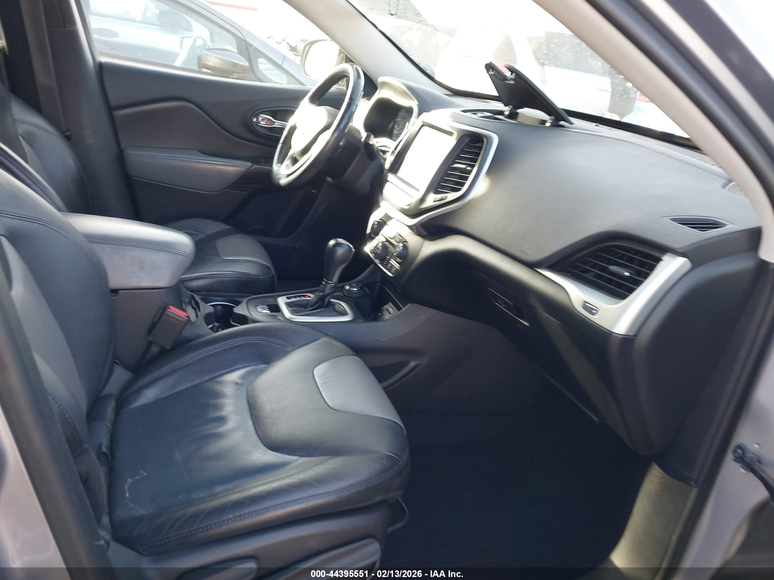 JEEP CHEROKEE image 5
