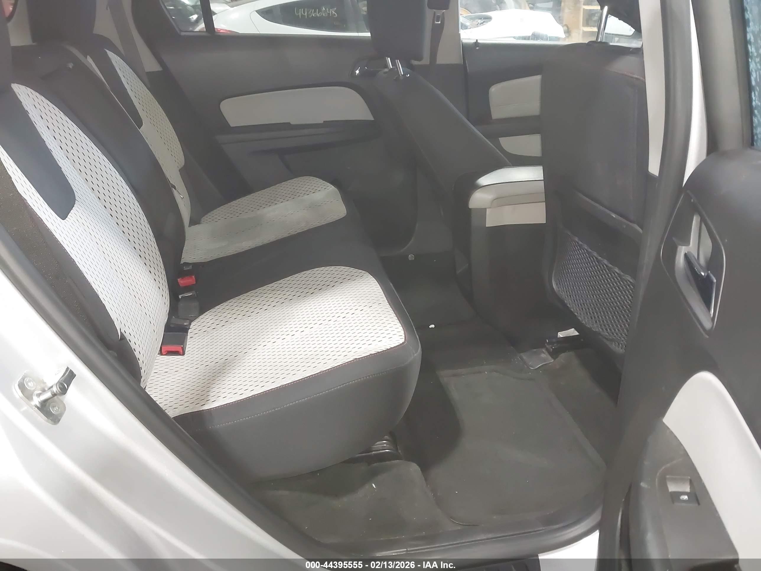 GMC TERRAIN image 8