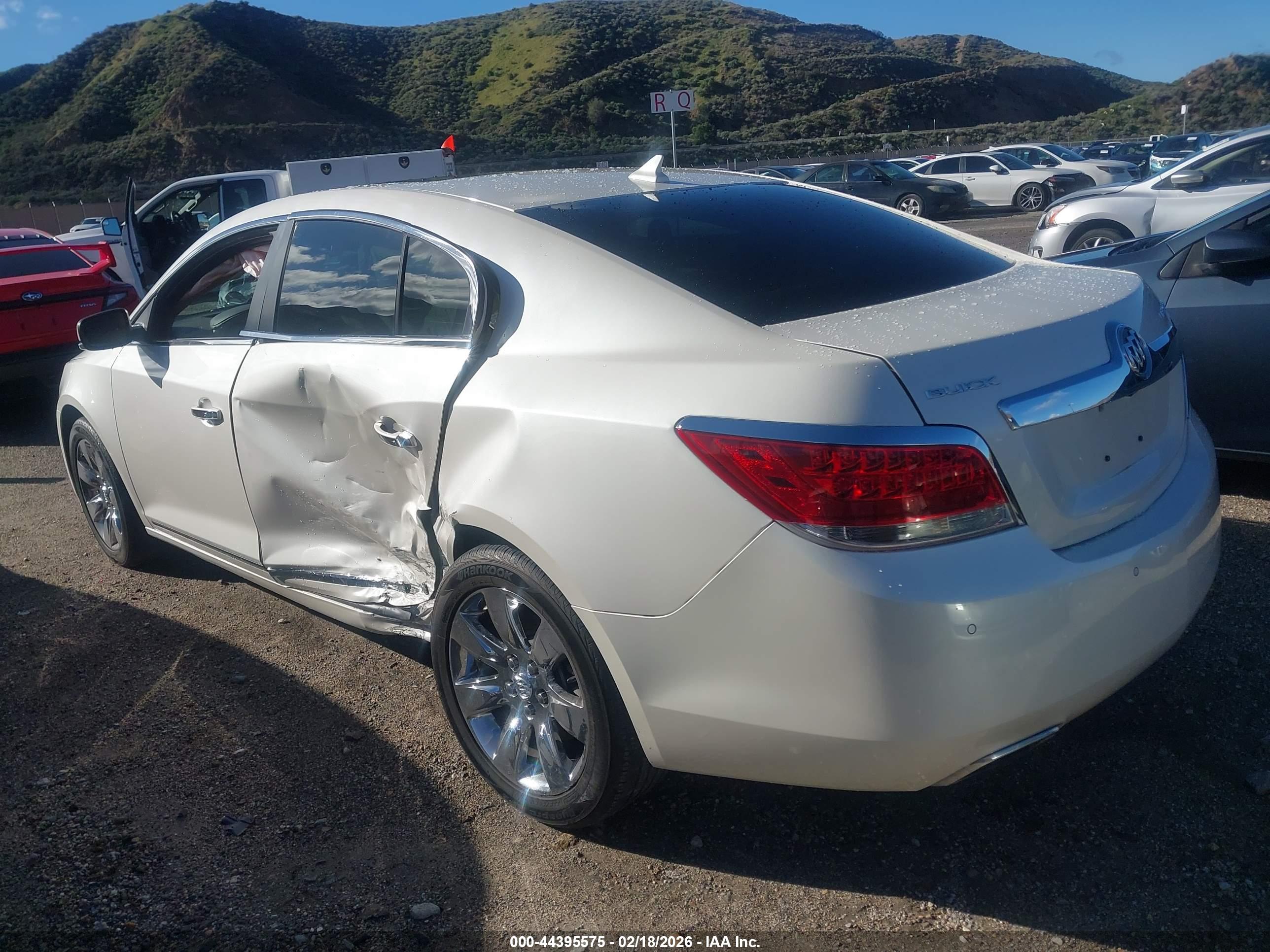 BUICK LACROSSE image 3