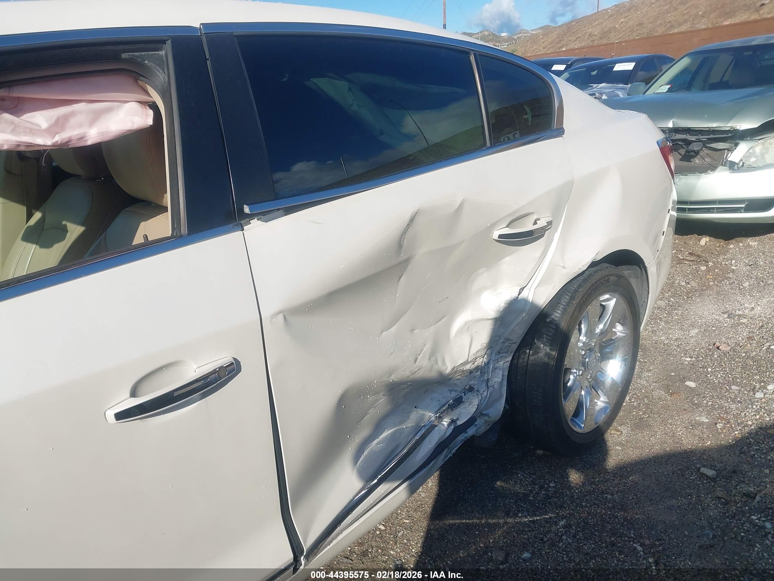 BUICK LACROSSE image 6