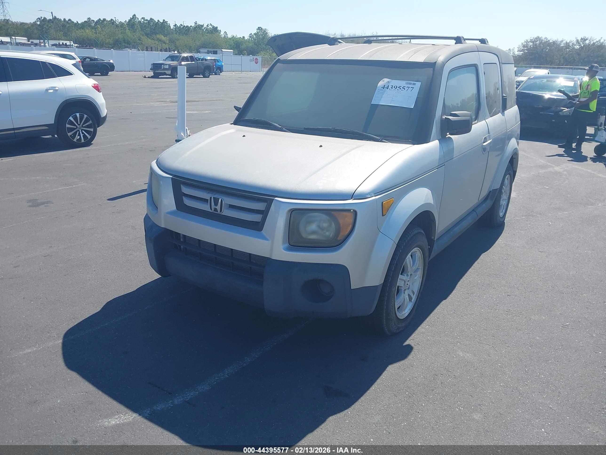 HONDA ELEMENT image 2
