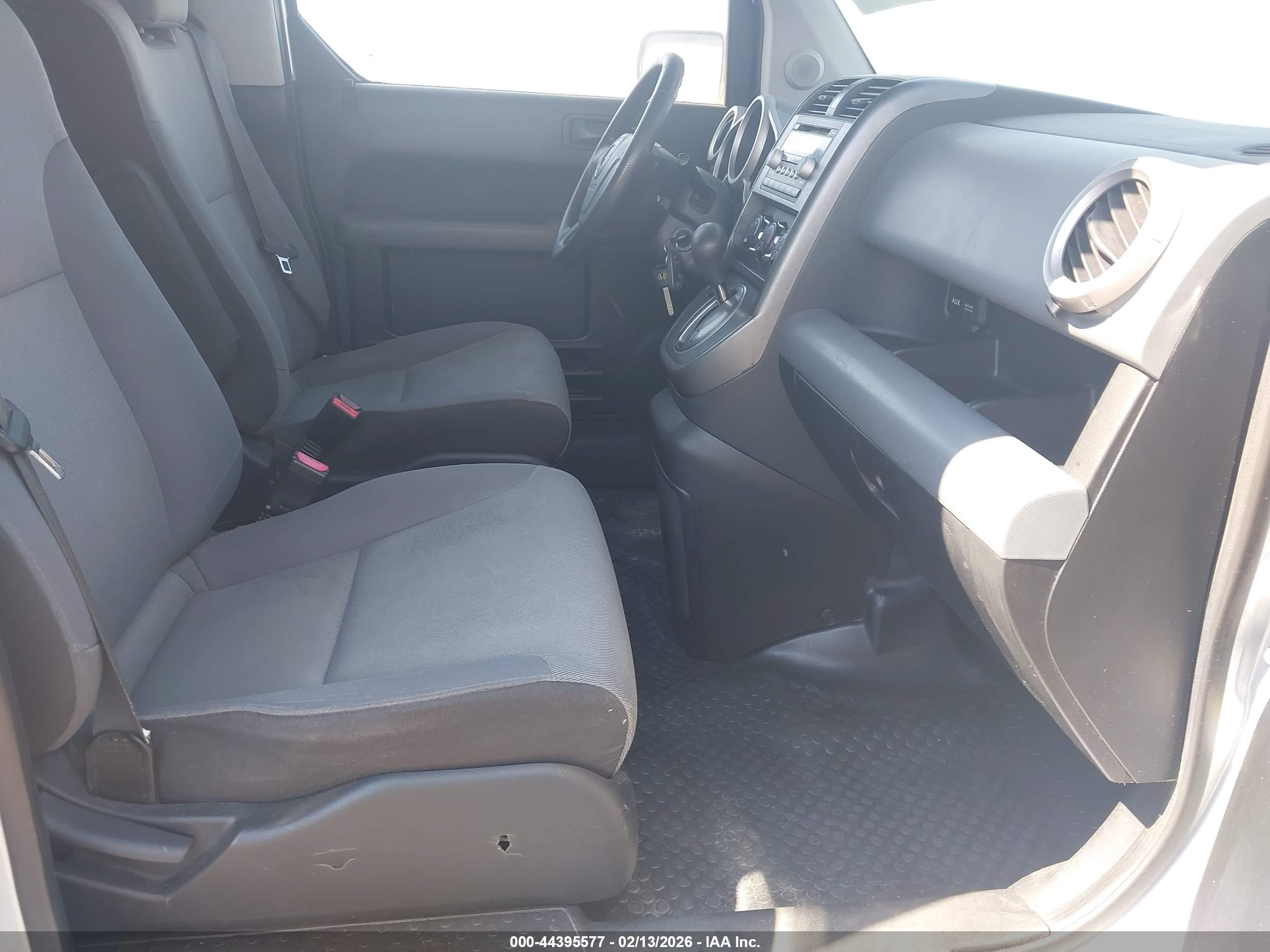HONDA ELEMENT image 5