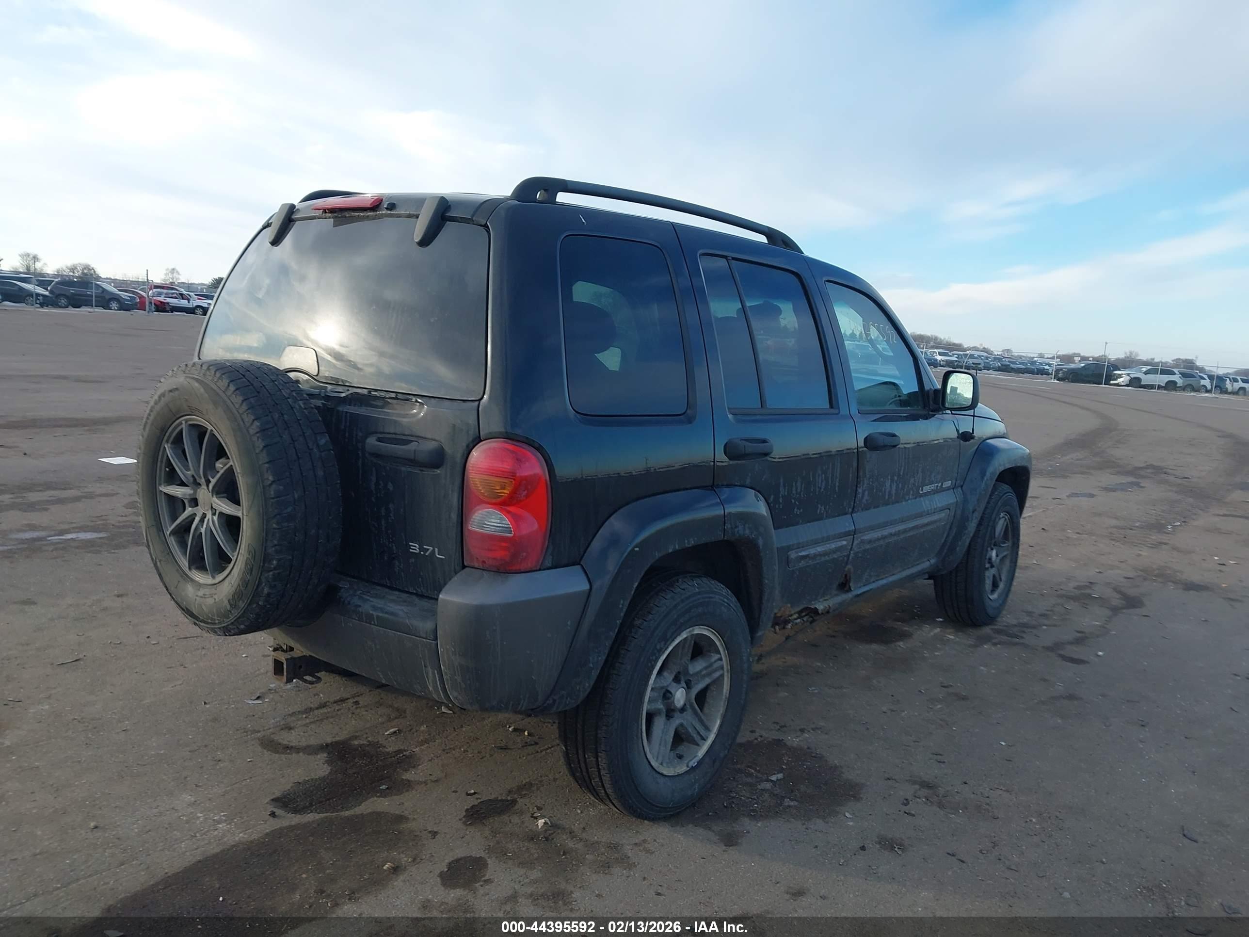JEEP LIBERTY image 4