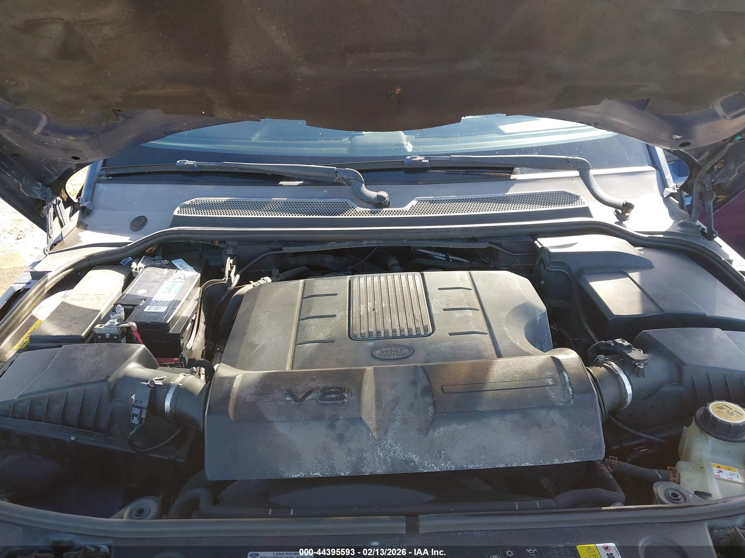 LAND ROVER image 10