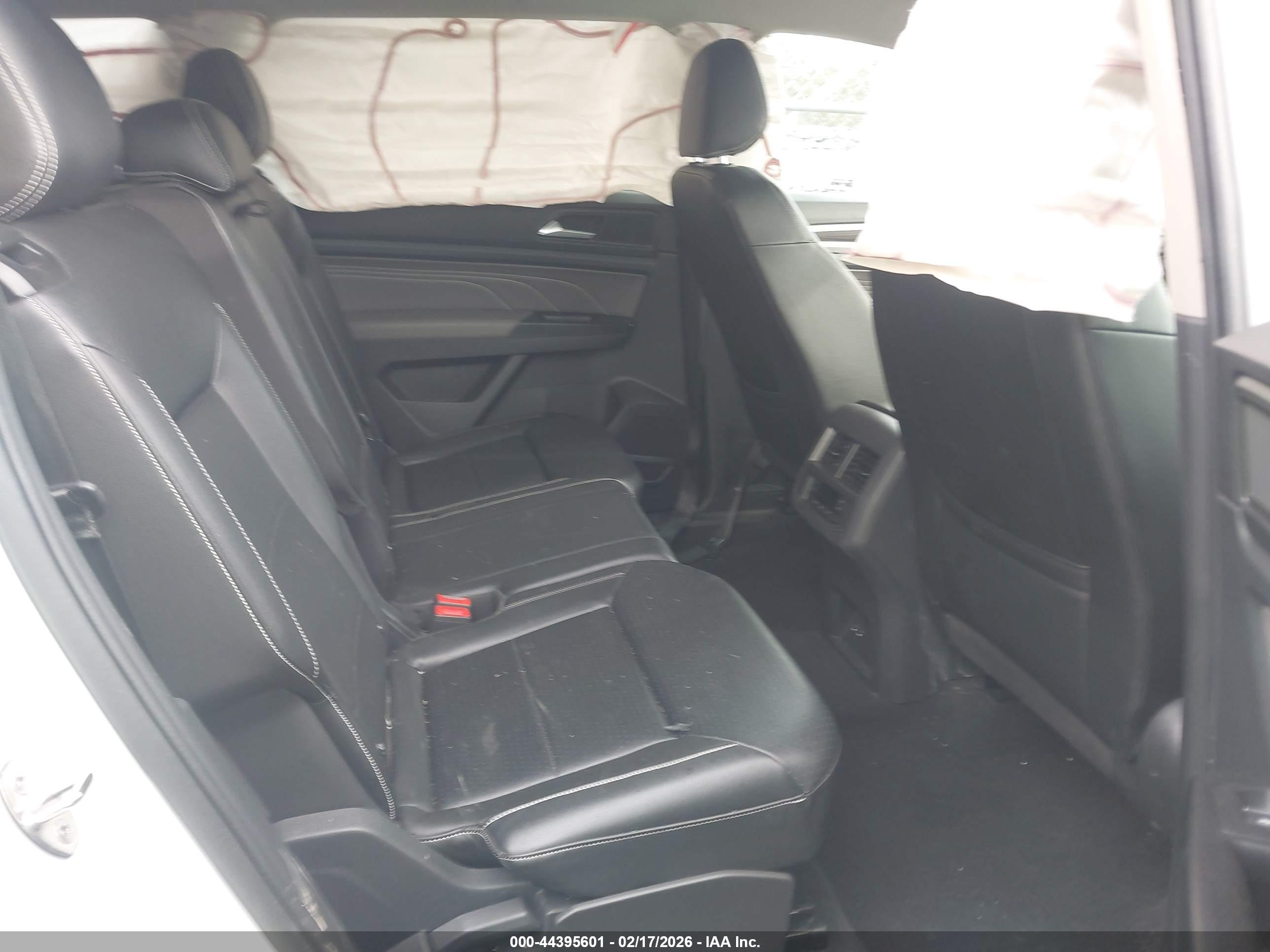 VOLKSWAGEN ATLAS image 8