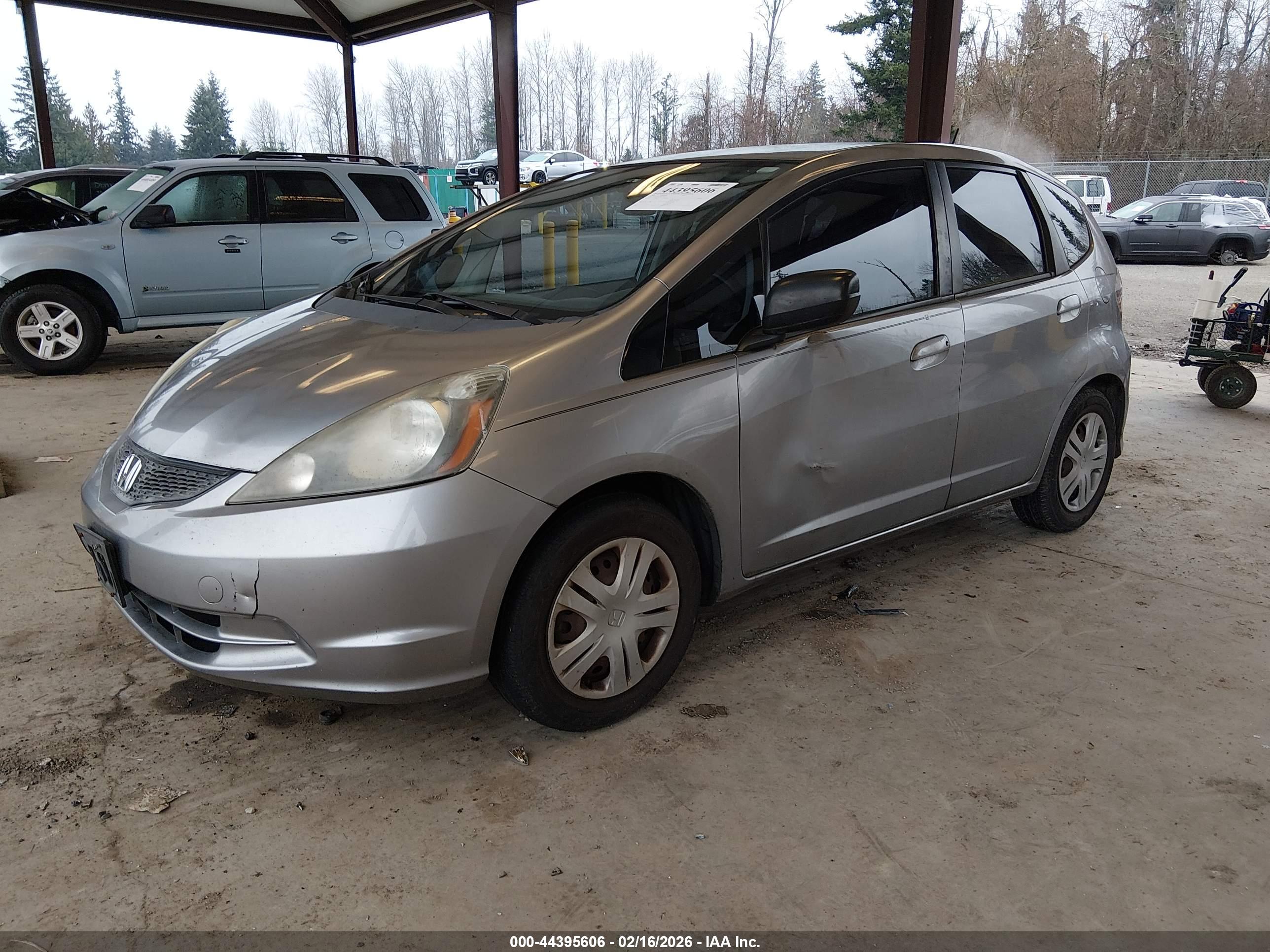 HONDA FIT image 2