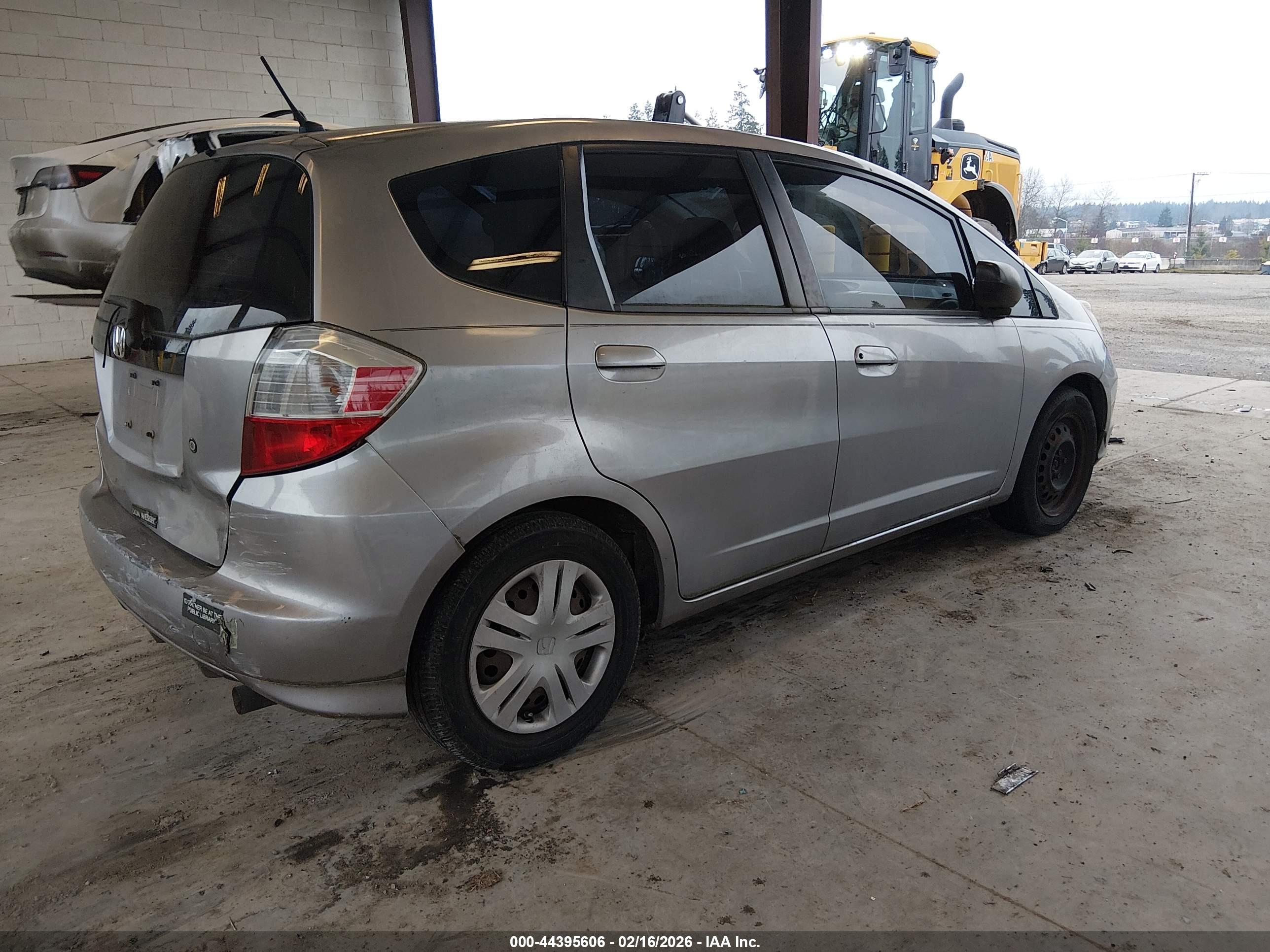 HONDA FIT image 4