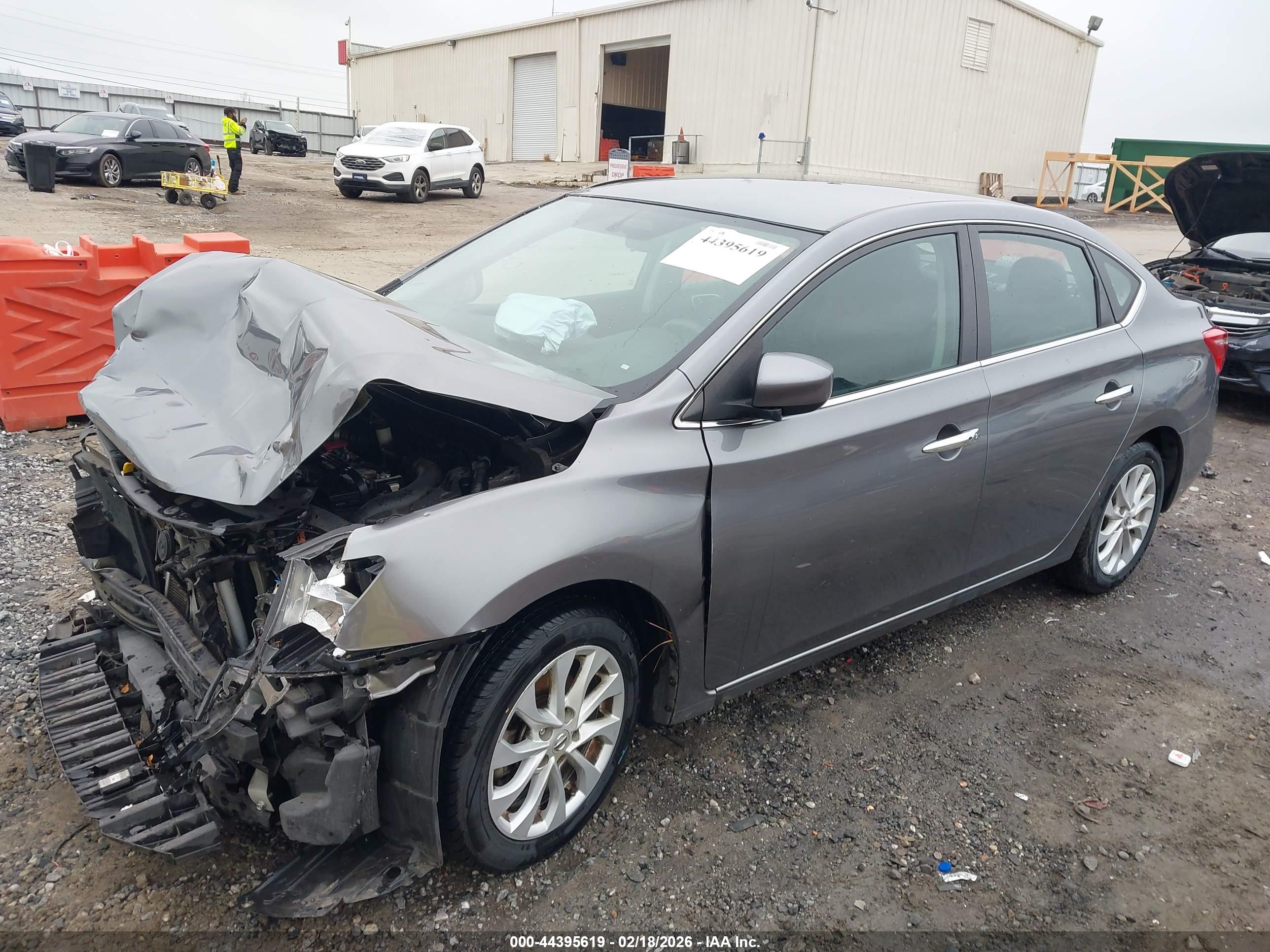 NISSAN SENTRA image 2