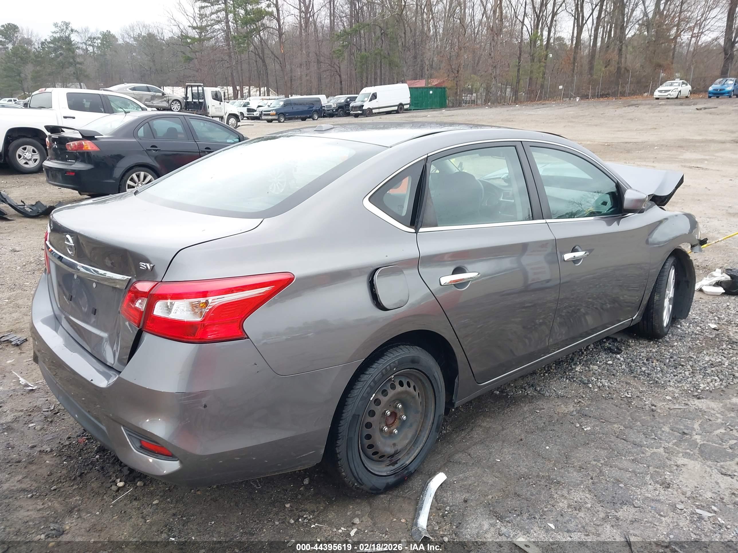 NISSAN SENTRA image 4