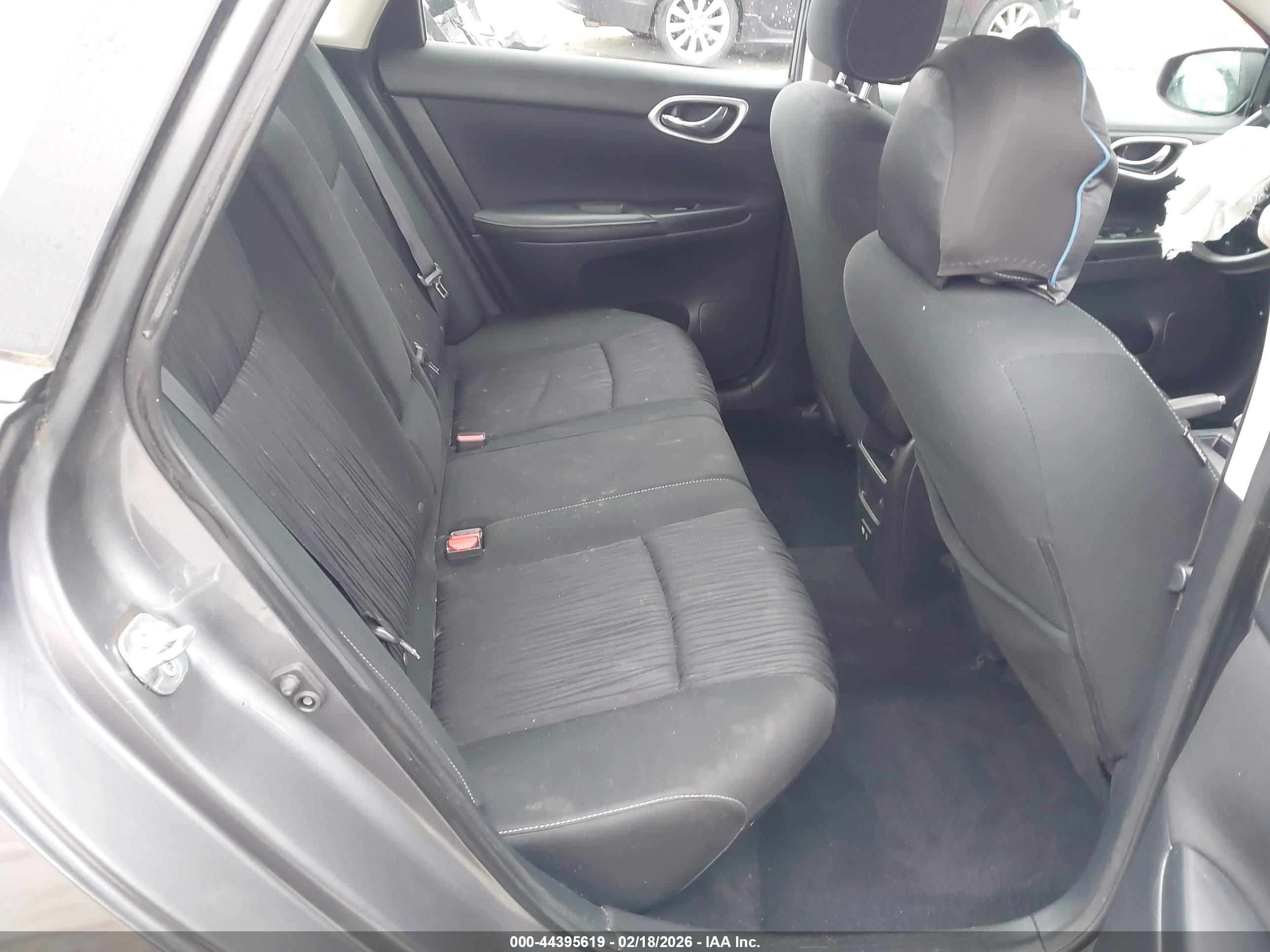 NISSAN SENTRA image 8
