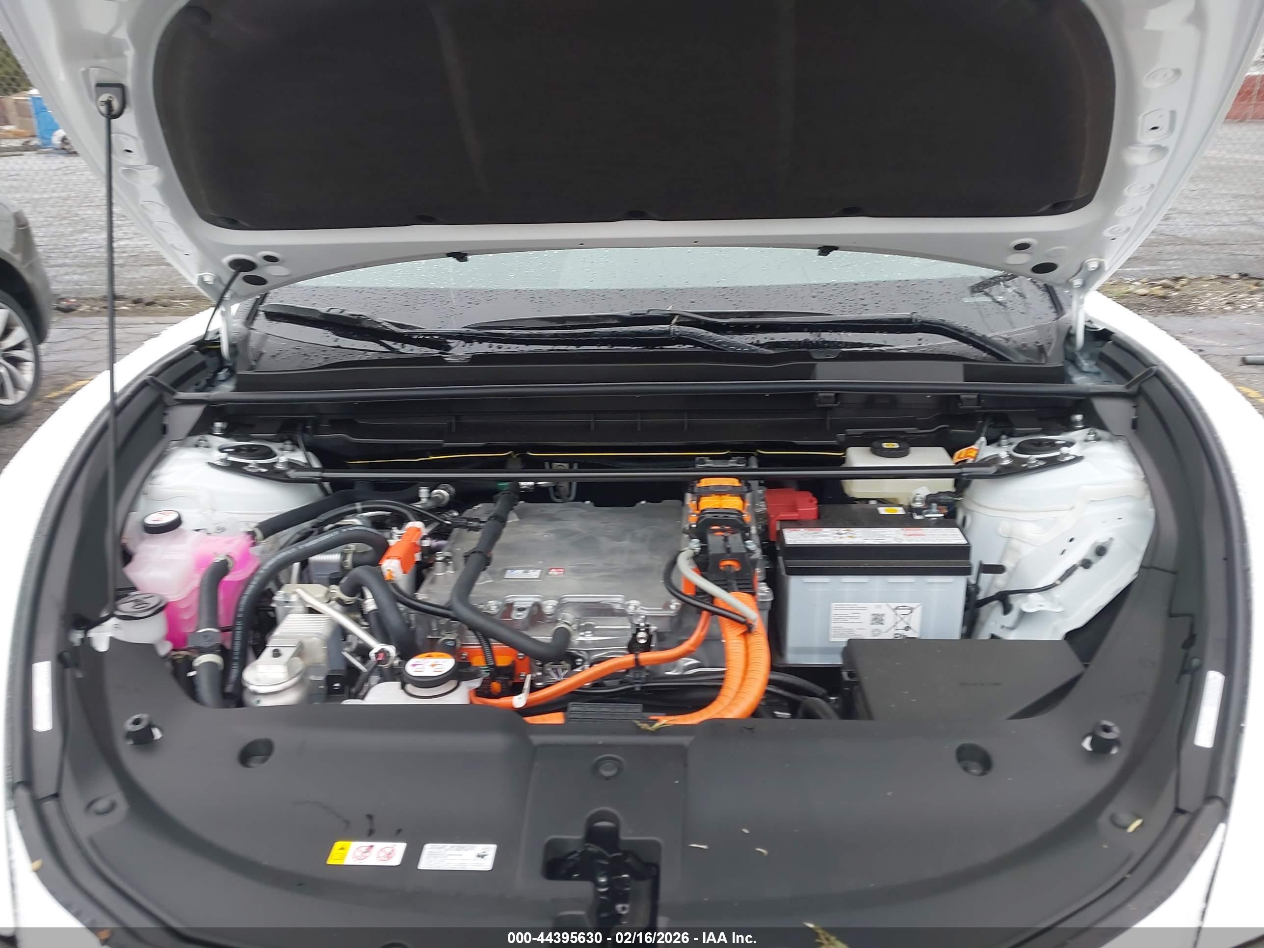 LEXUS RZ image 10