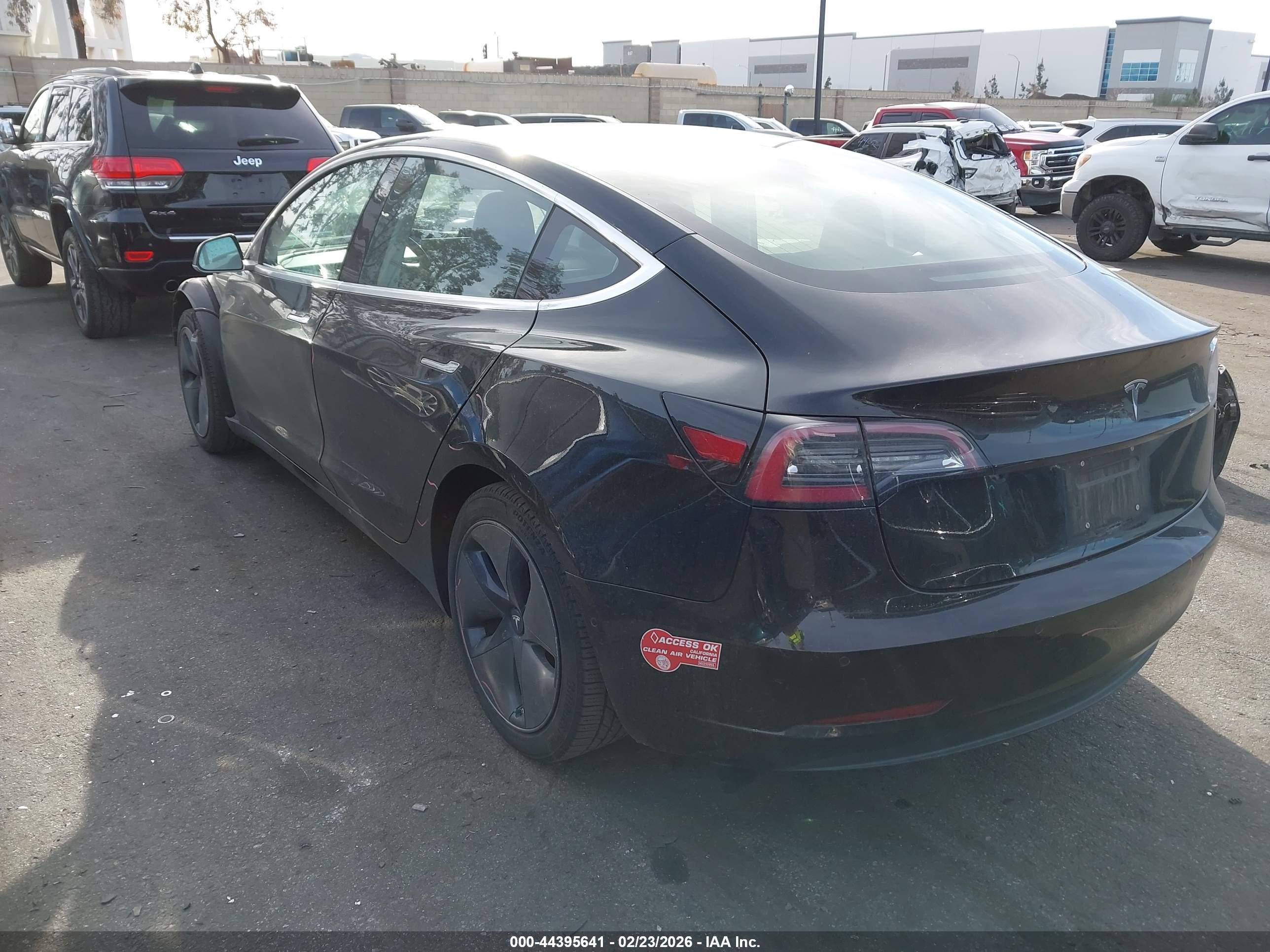 TESLA MODEL image 3
