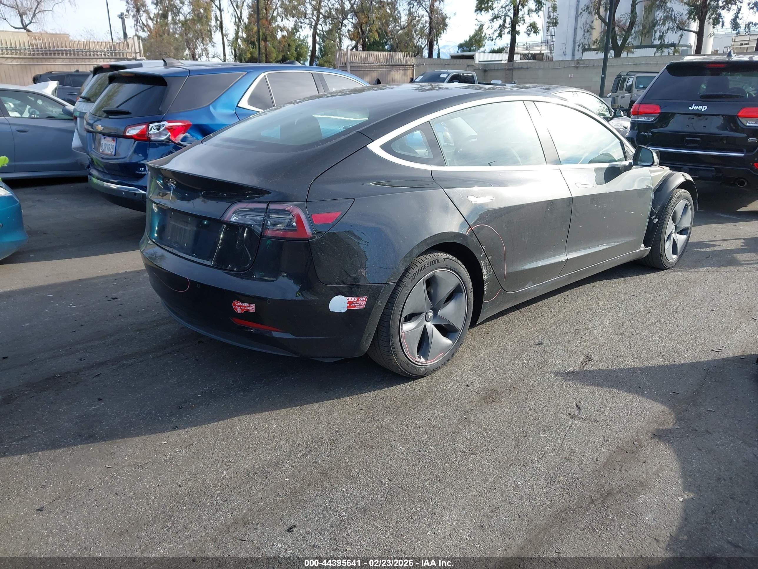 TESLA MODEL image 4