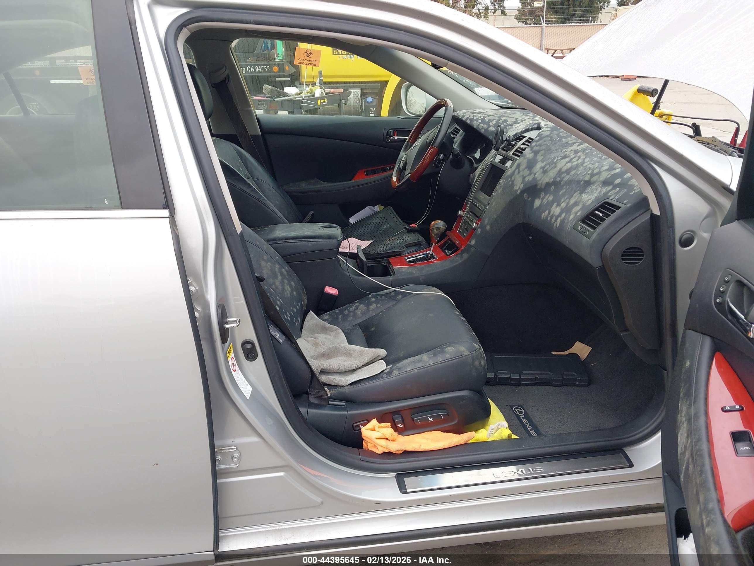 LEXUS ES image 5