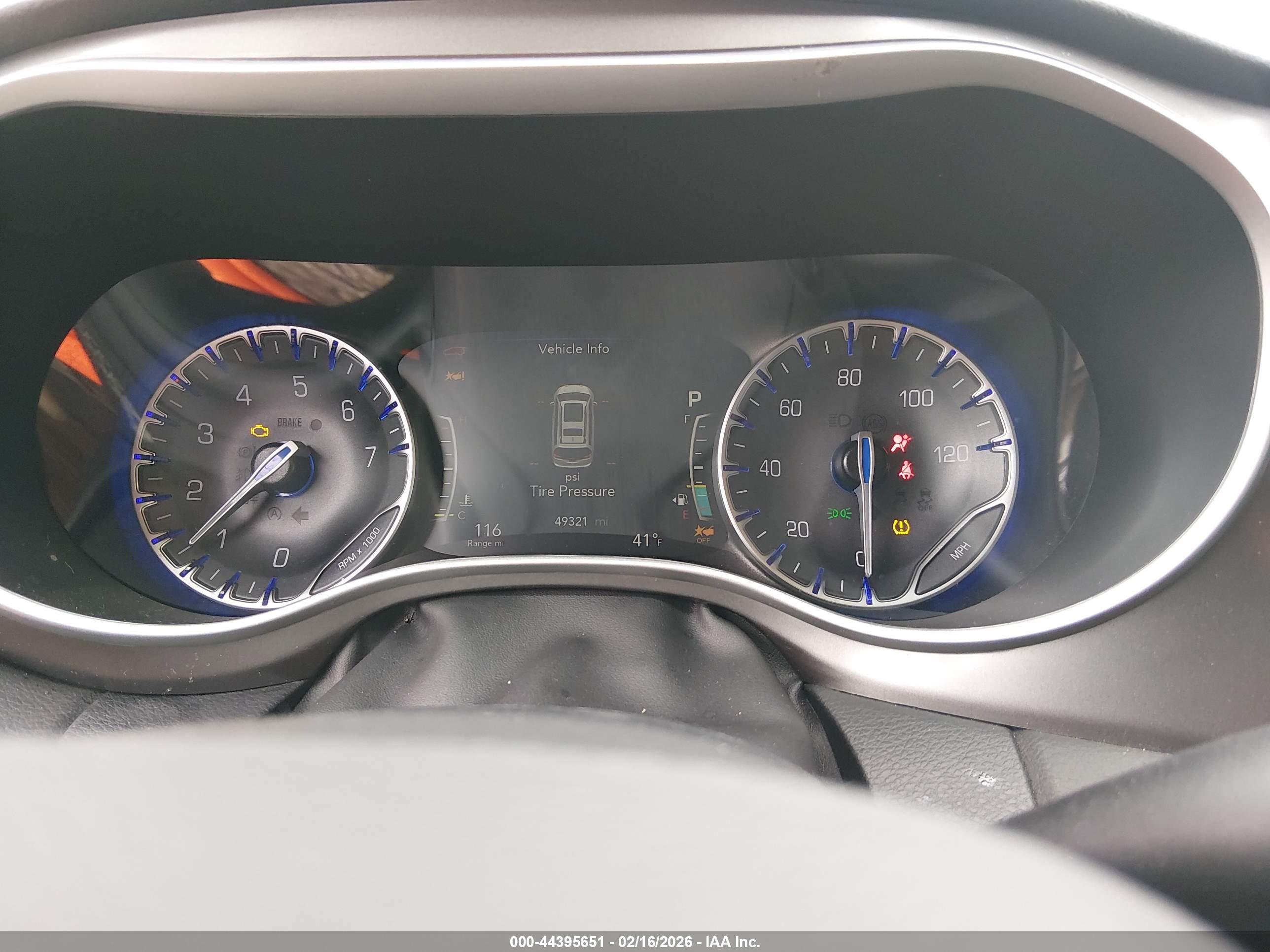 CHRYSLER PACIFICA image 7