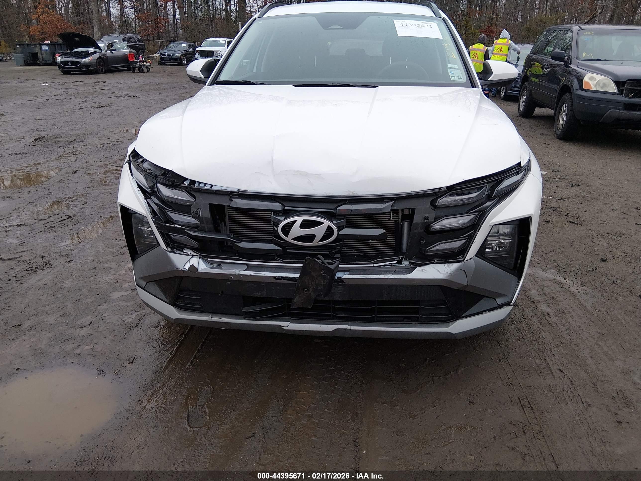 HYUNDAI TUCSON image 6