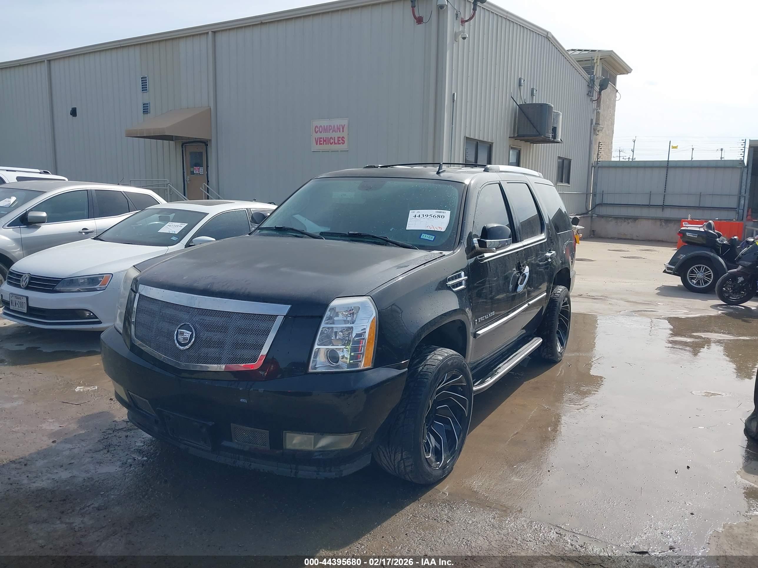 CADILLAC ESCALADE image 6