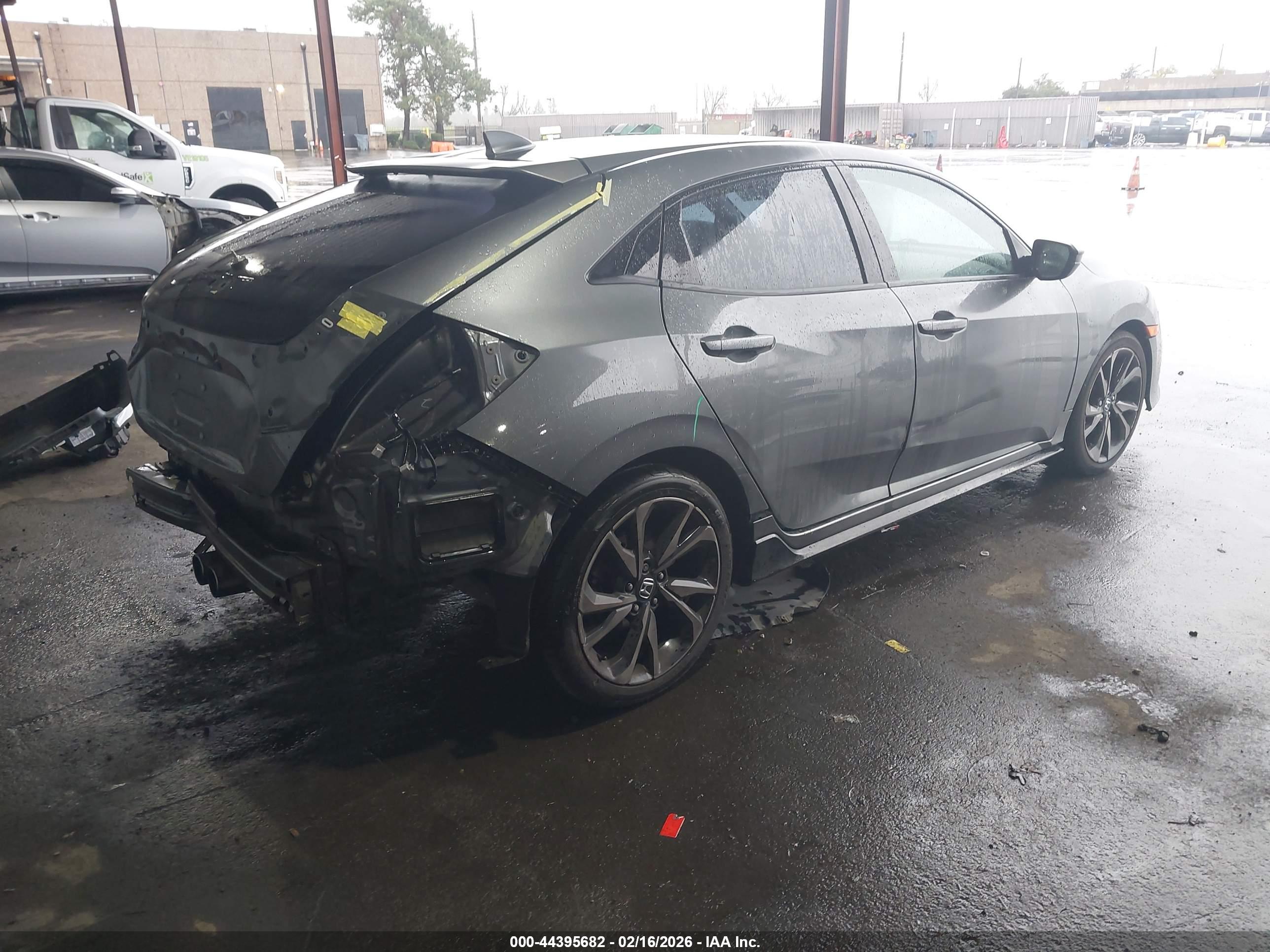 HONDA CIVIC image 4