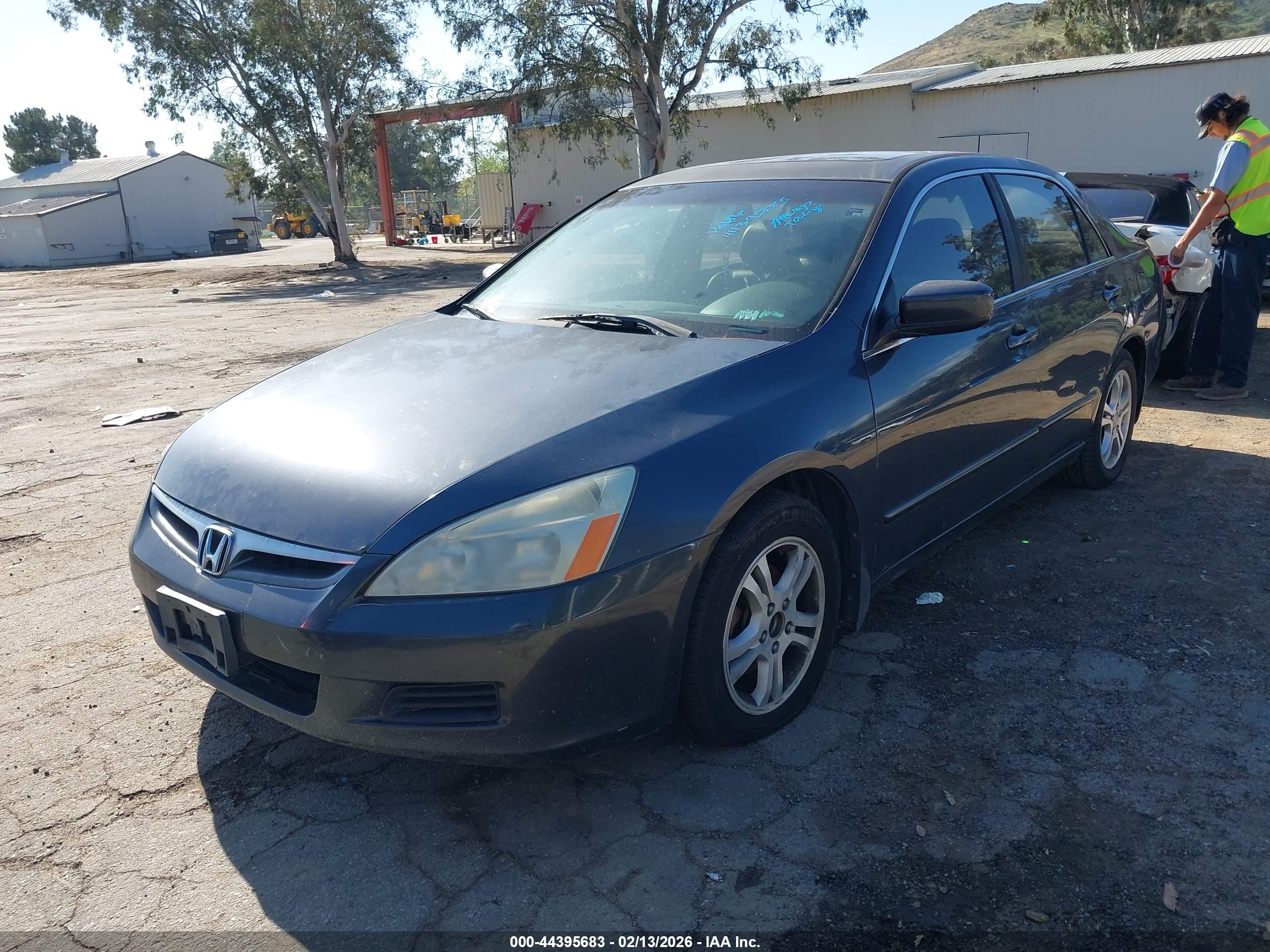 HONDA ACCORD image 2