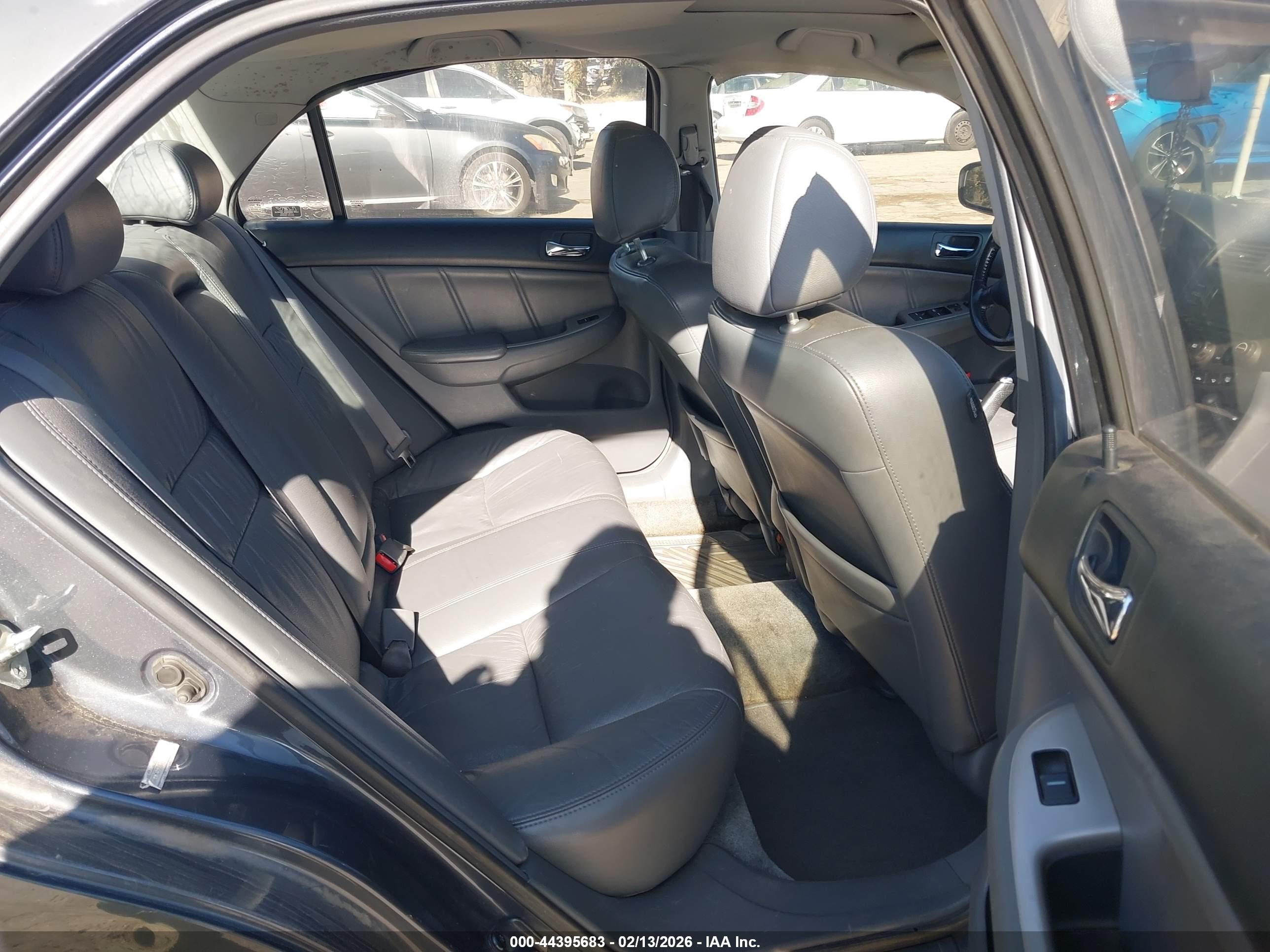 HONDA ACCORD image 8