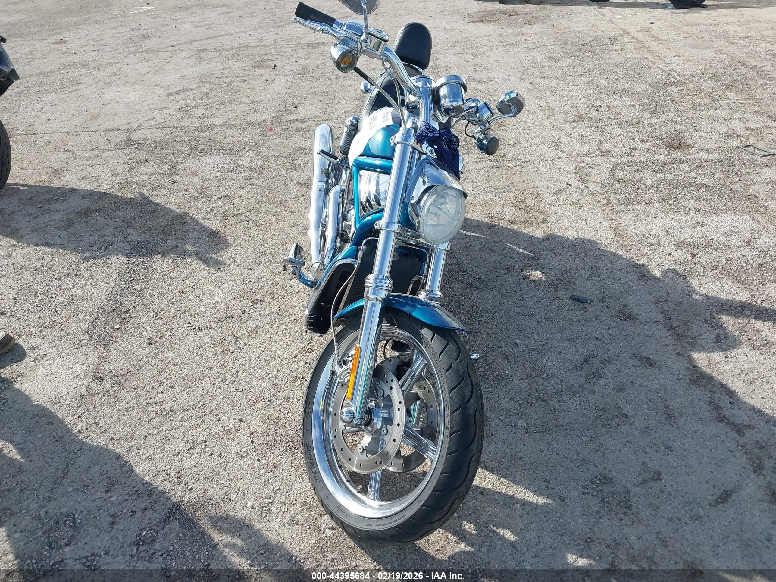 HARLEY-DAVIDSON VRSCSE image 5