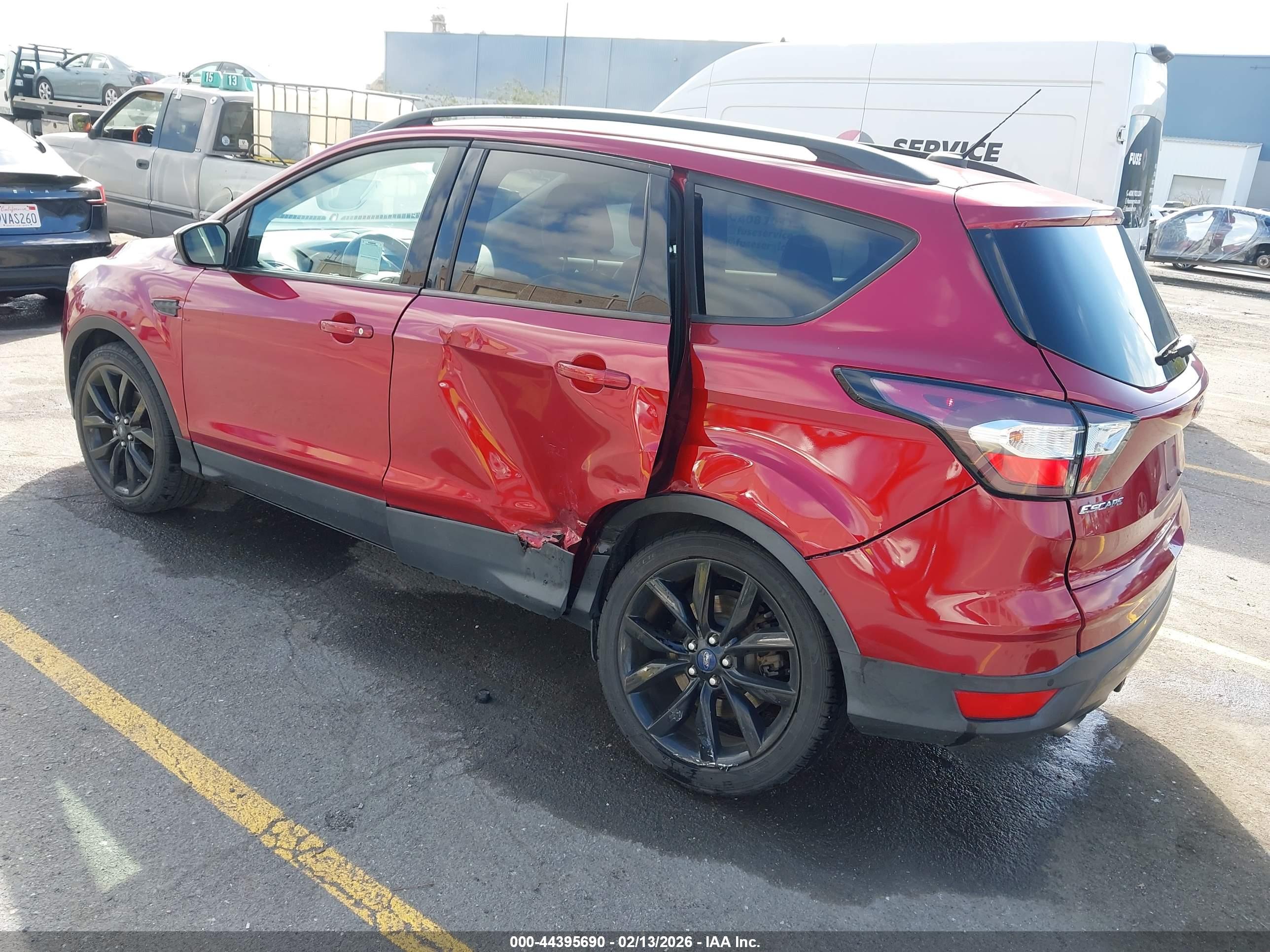 FORD ESCAPE image 3