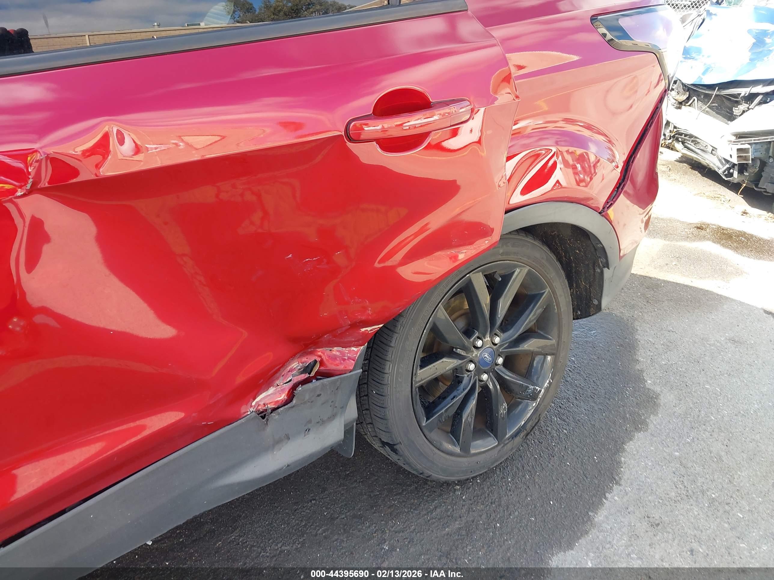 FORD ESCAPE image 6