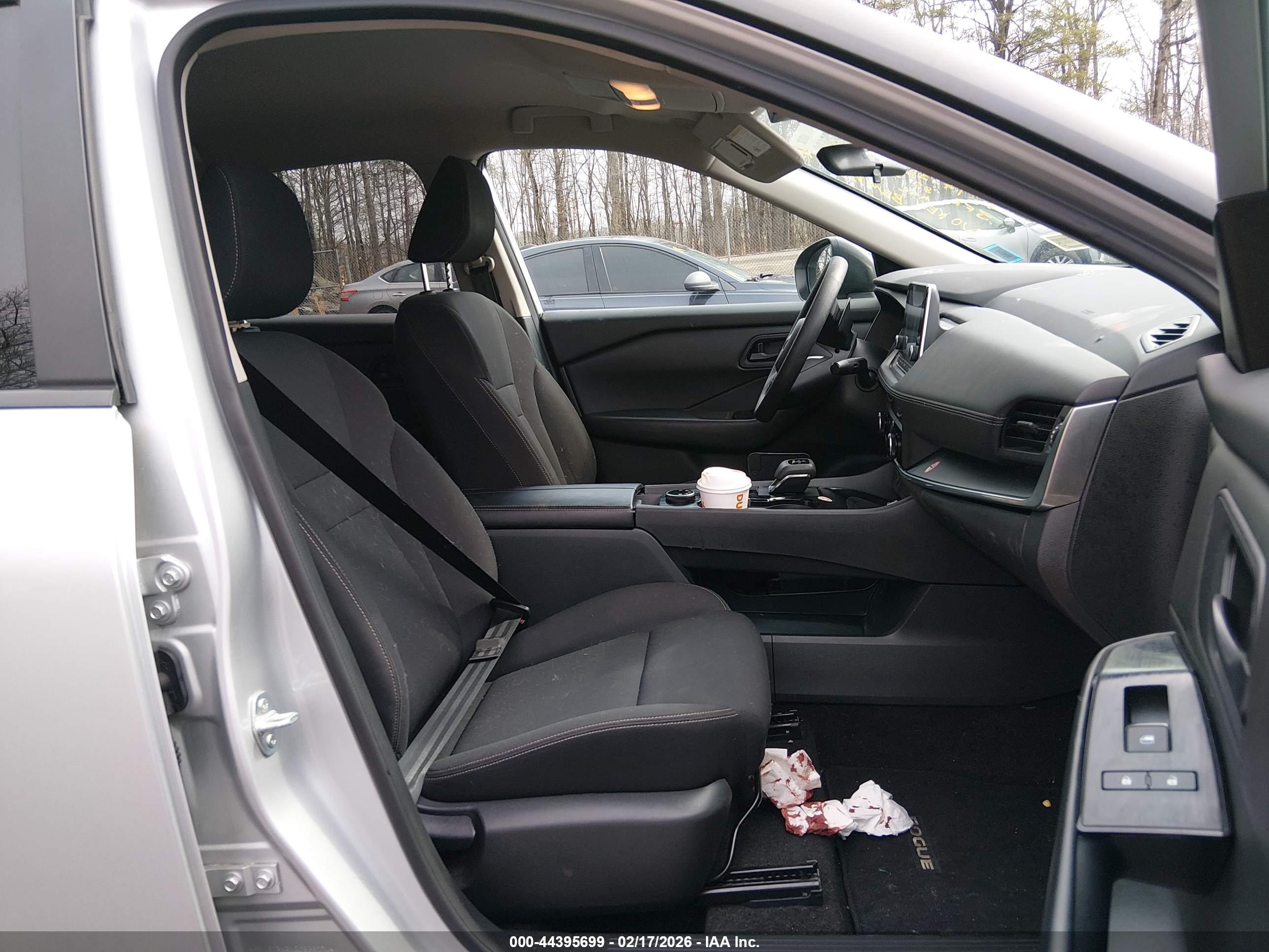 NISSAN ROGUE image 5