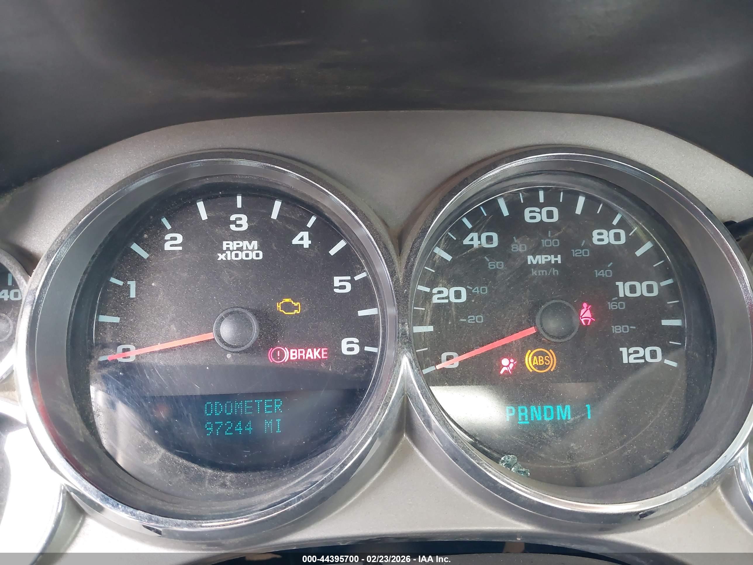 CHEVROLET SILVERADO image 6