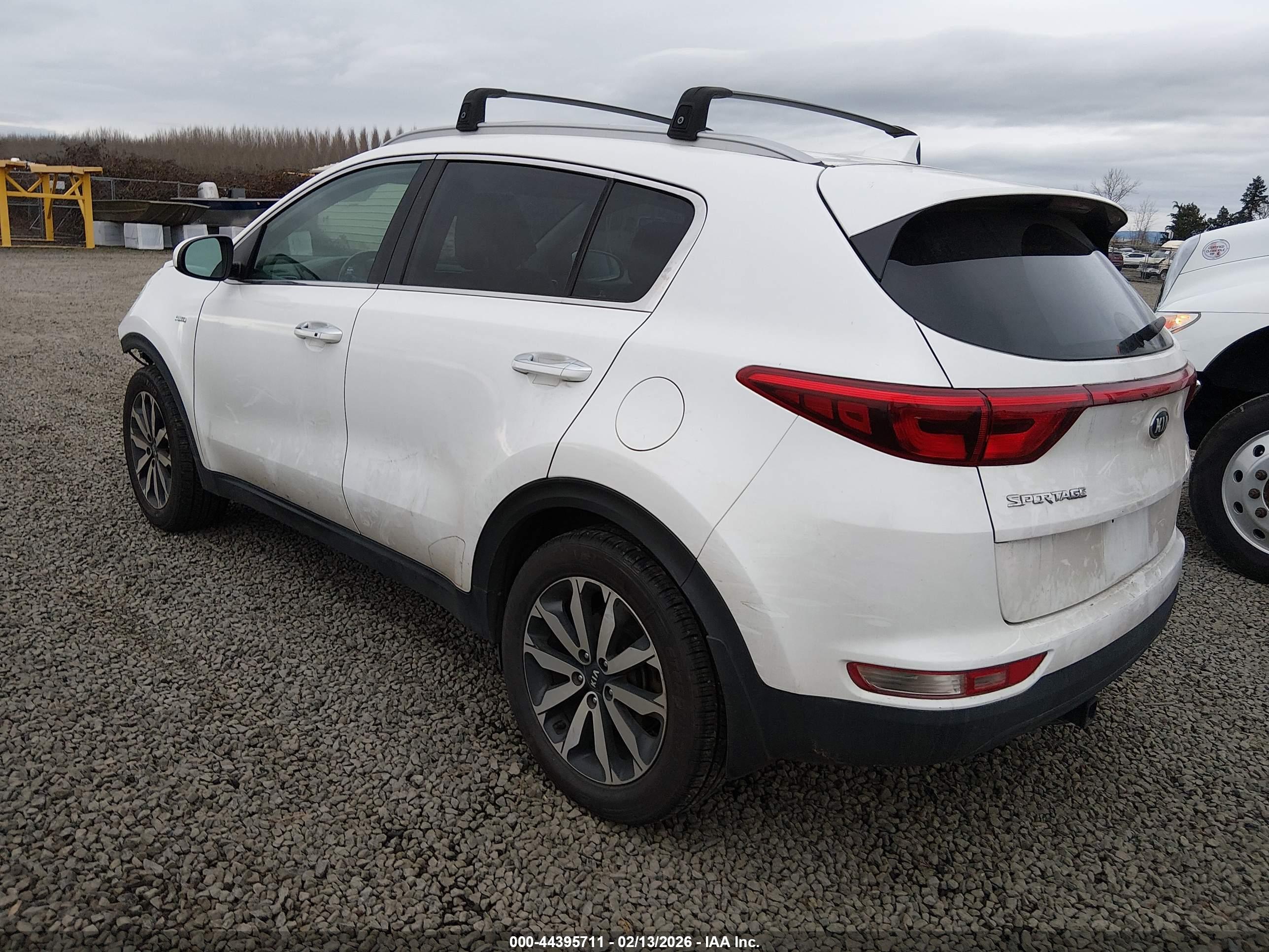 KIA SPORTAGE image 3