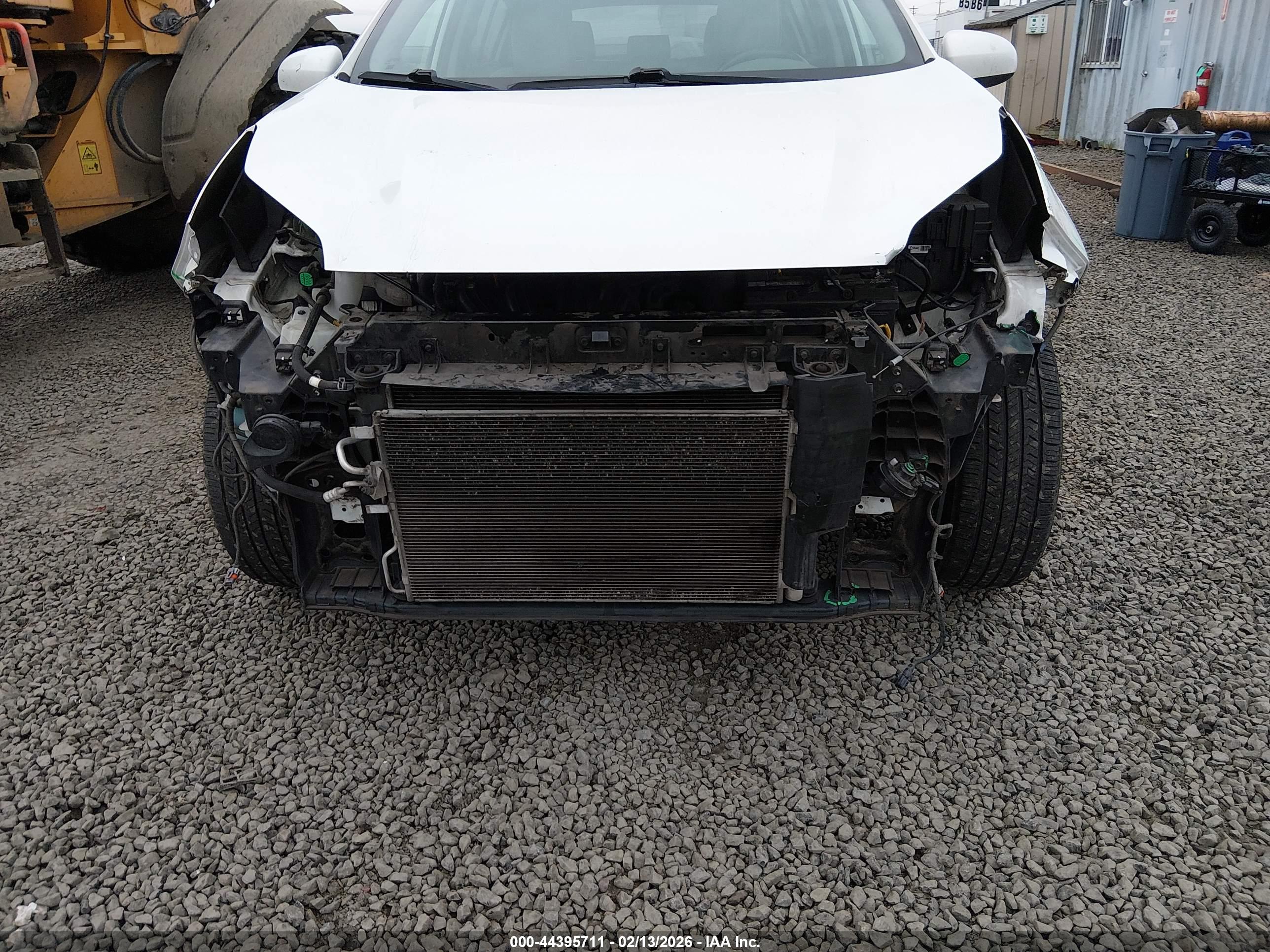 KIA SPORTAGE image 6