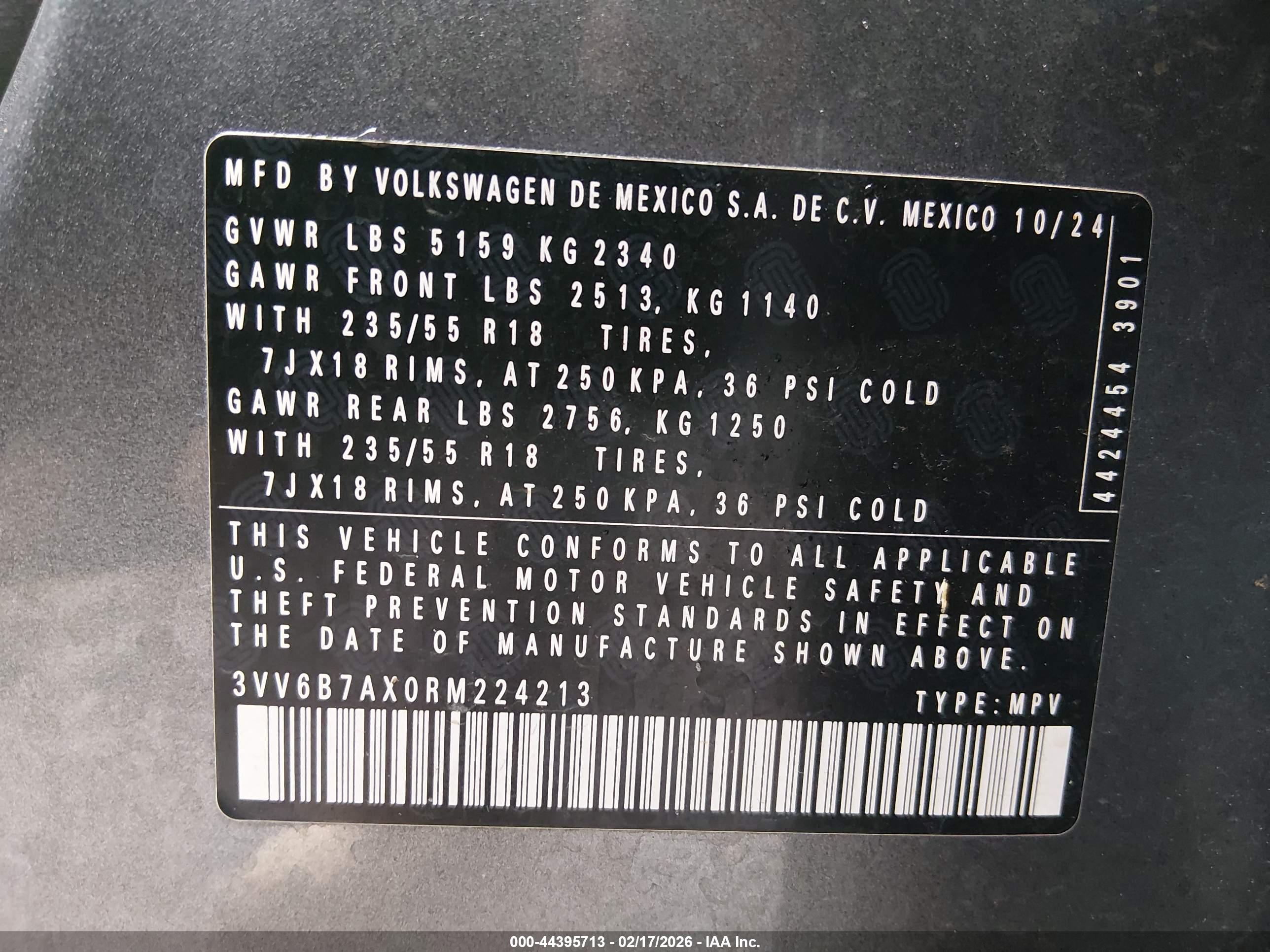 VOLKSWAGEN TIGUAN image 9