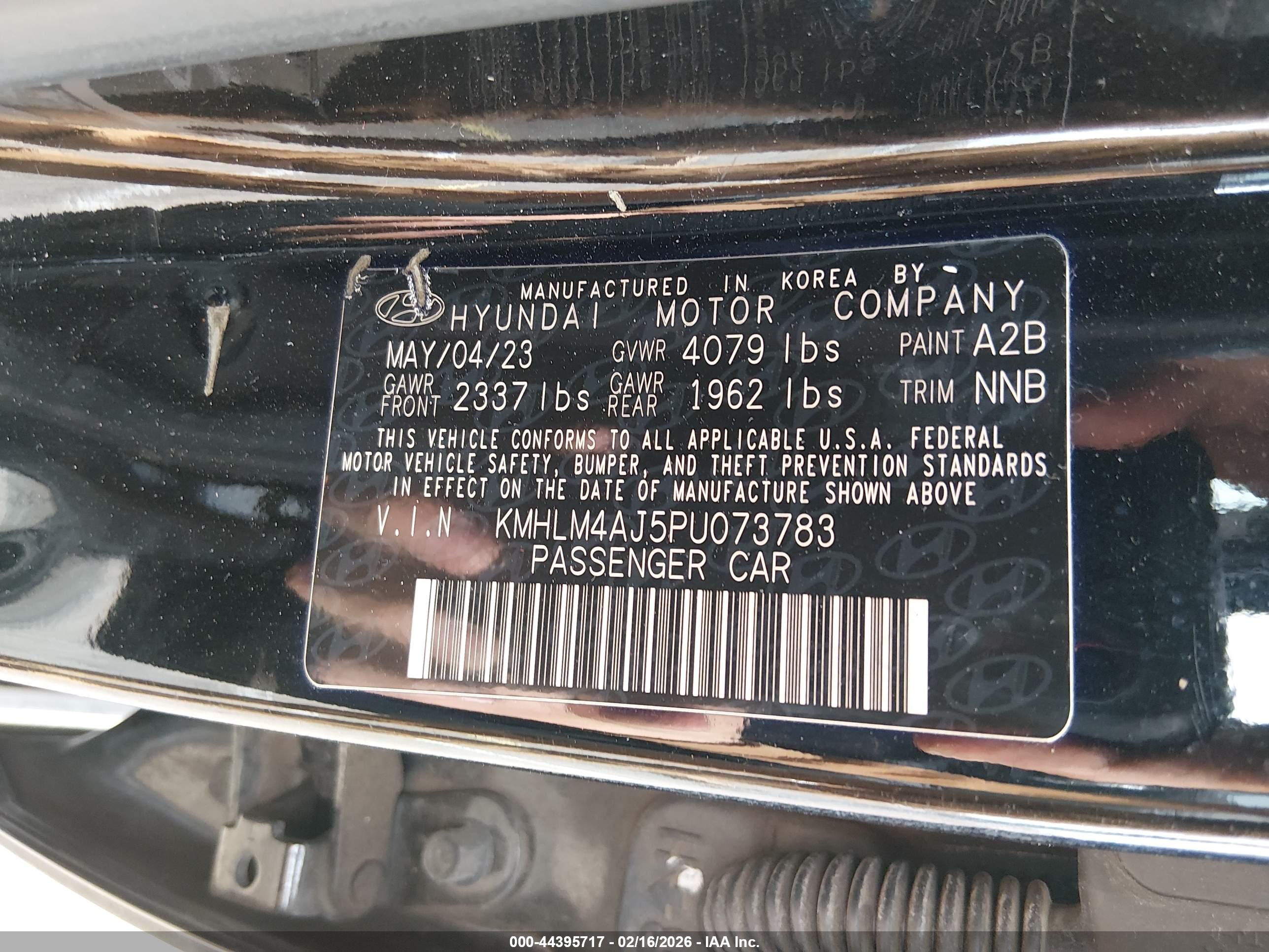 HYUNDAI ELANTRA image 9