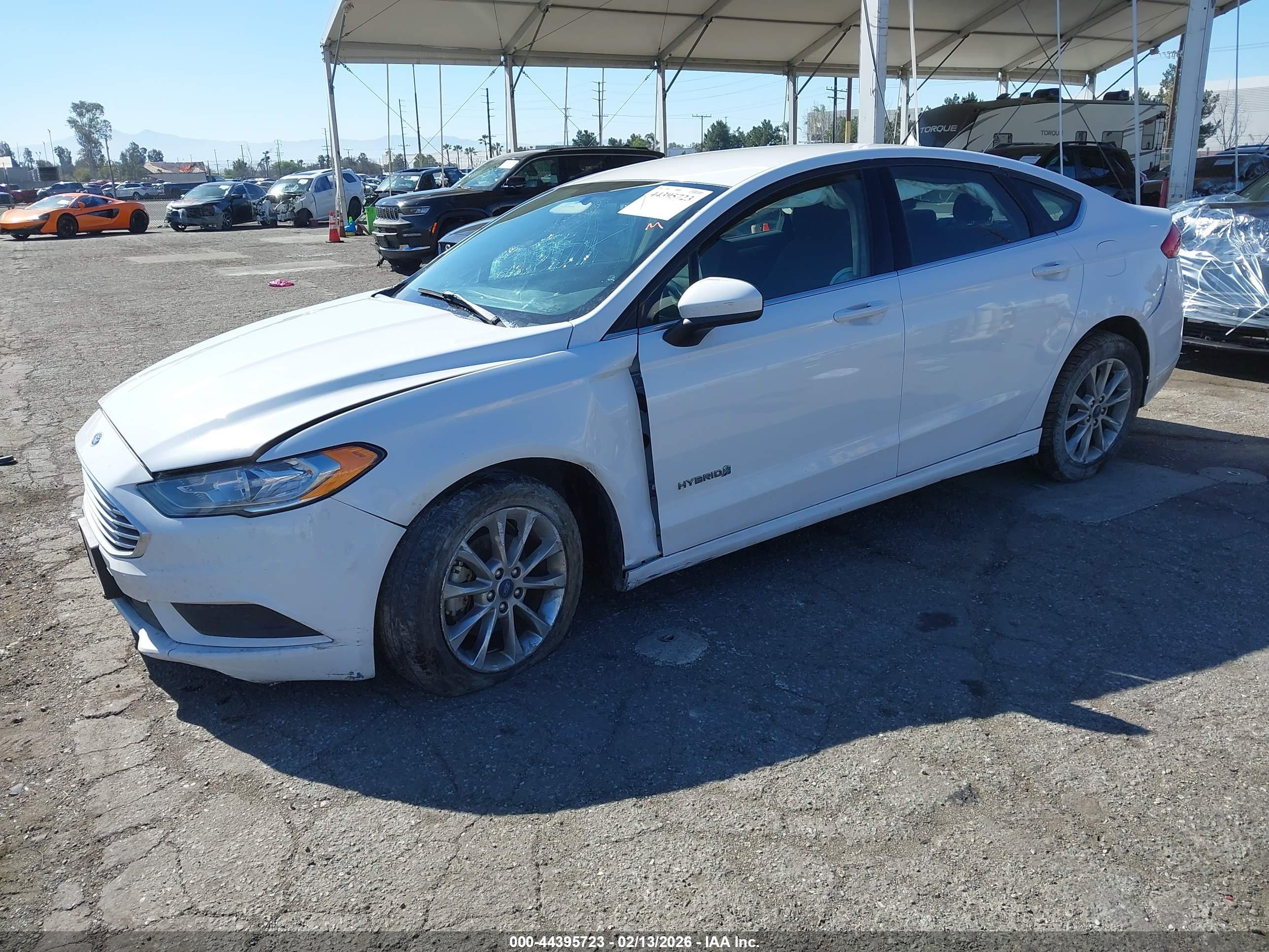 FORD FUSION image 2
