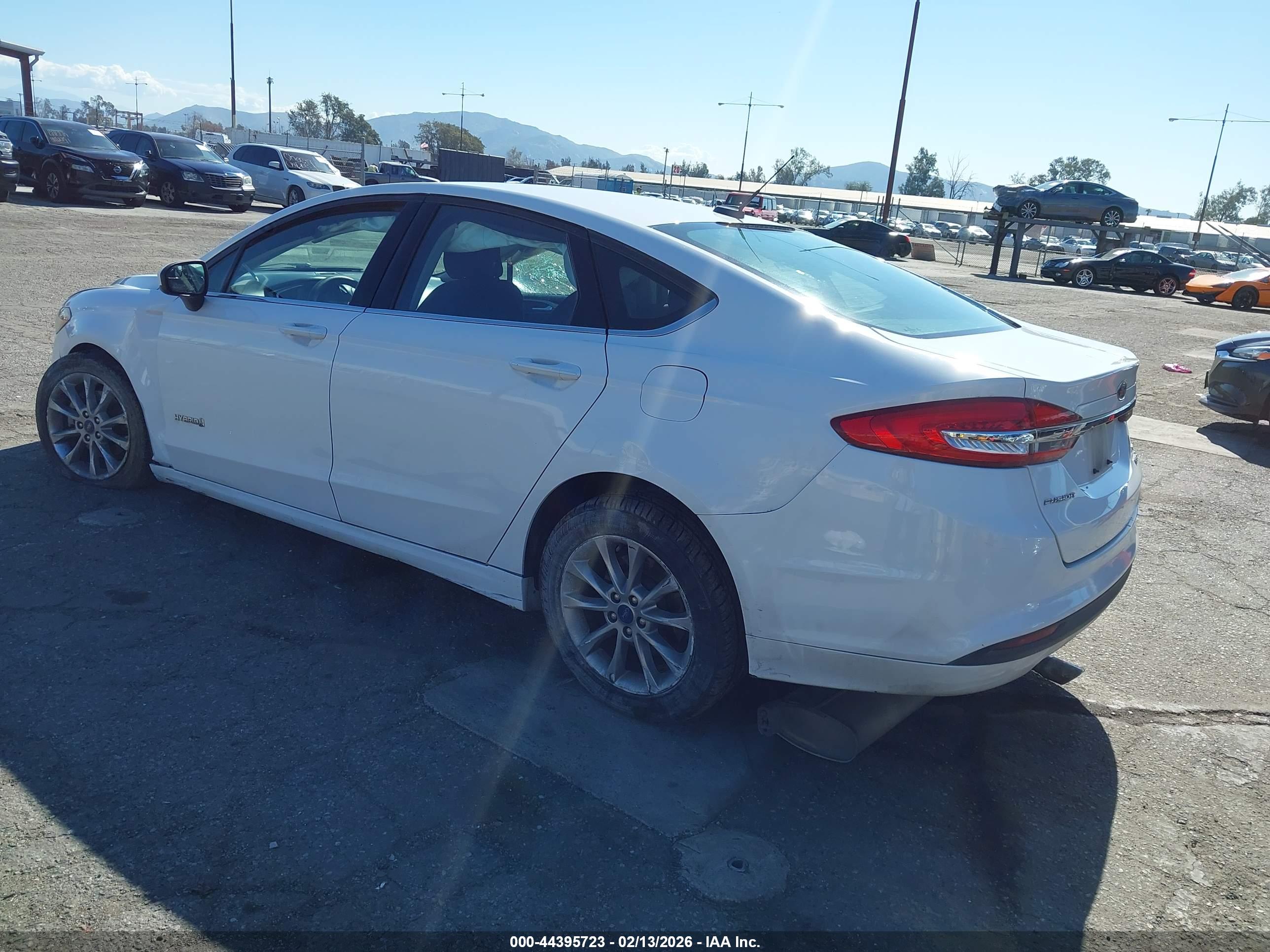 FORD FUSION image 3