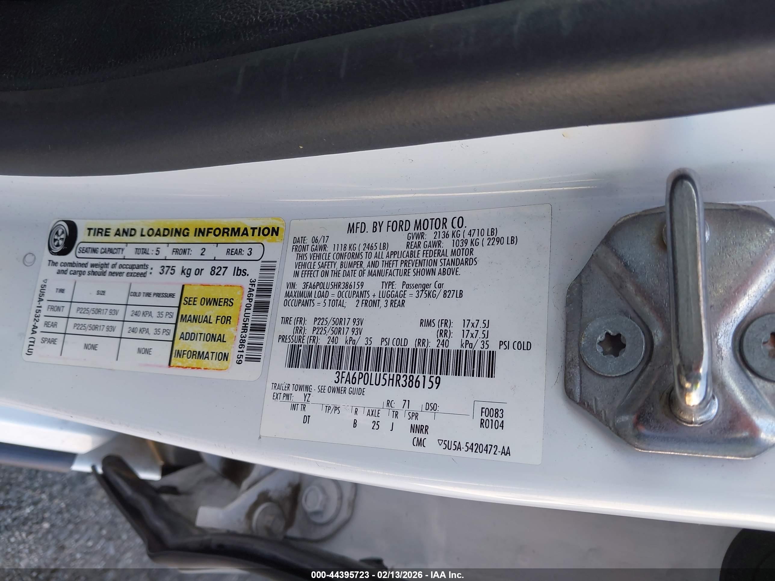 FORD FUSION image 9
