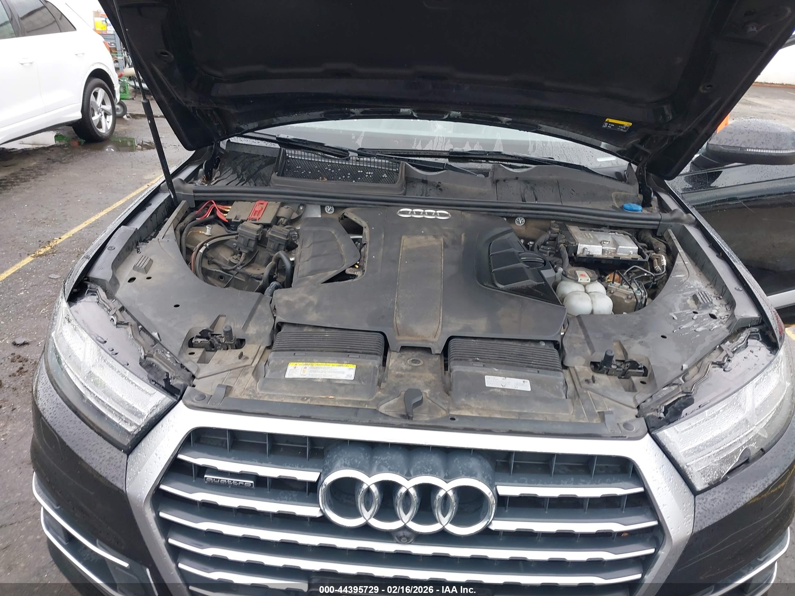 AUDI Q7 image 10