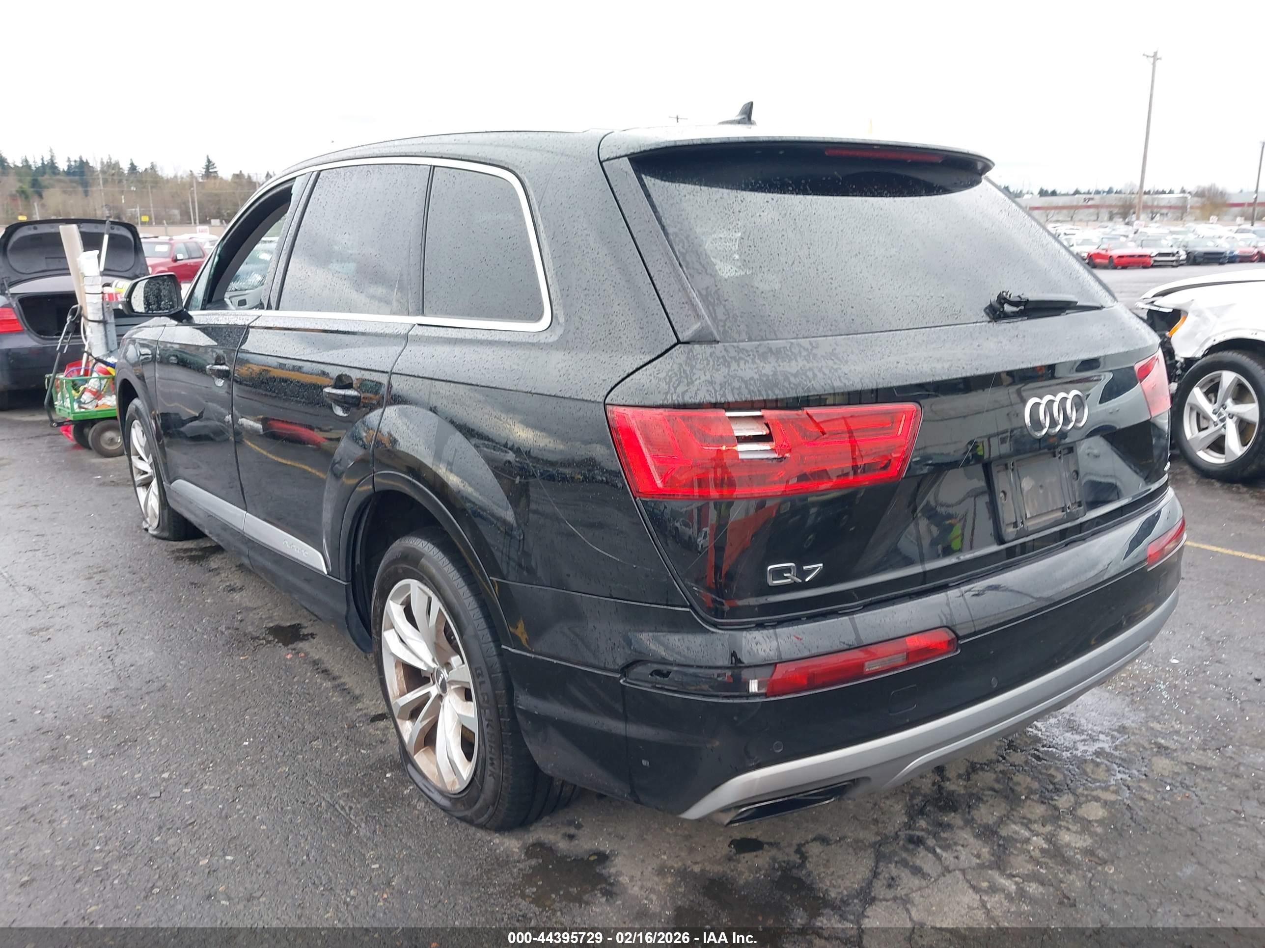 AUDI Q7 image 3