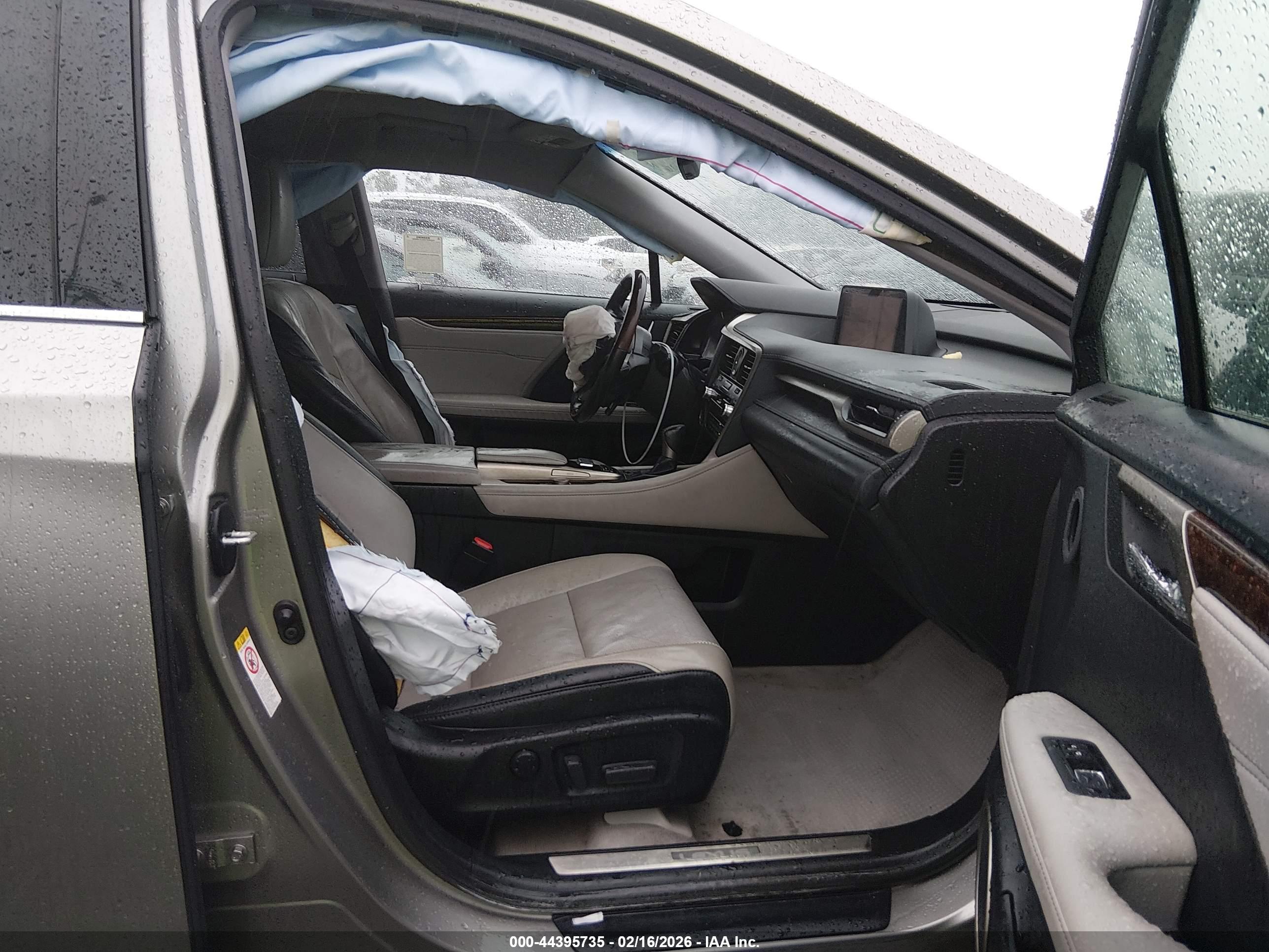 LEXUS RX image 5