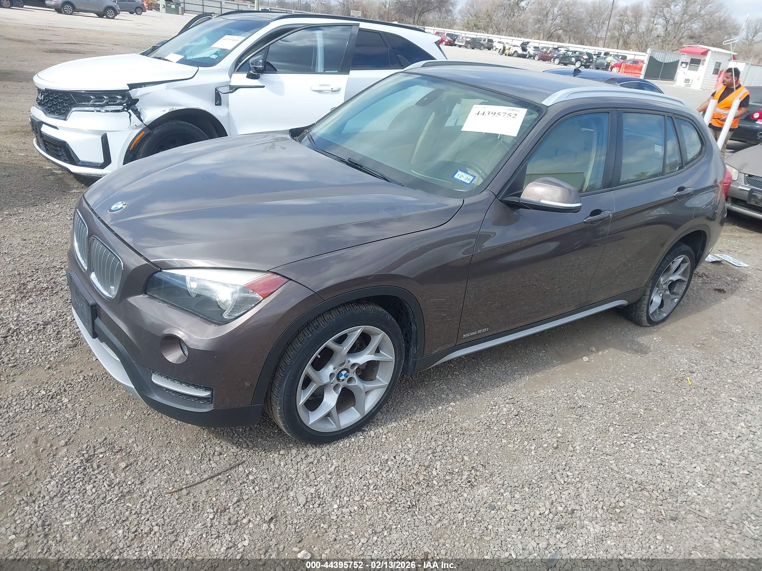 BMW X1 image 2