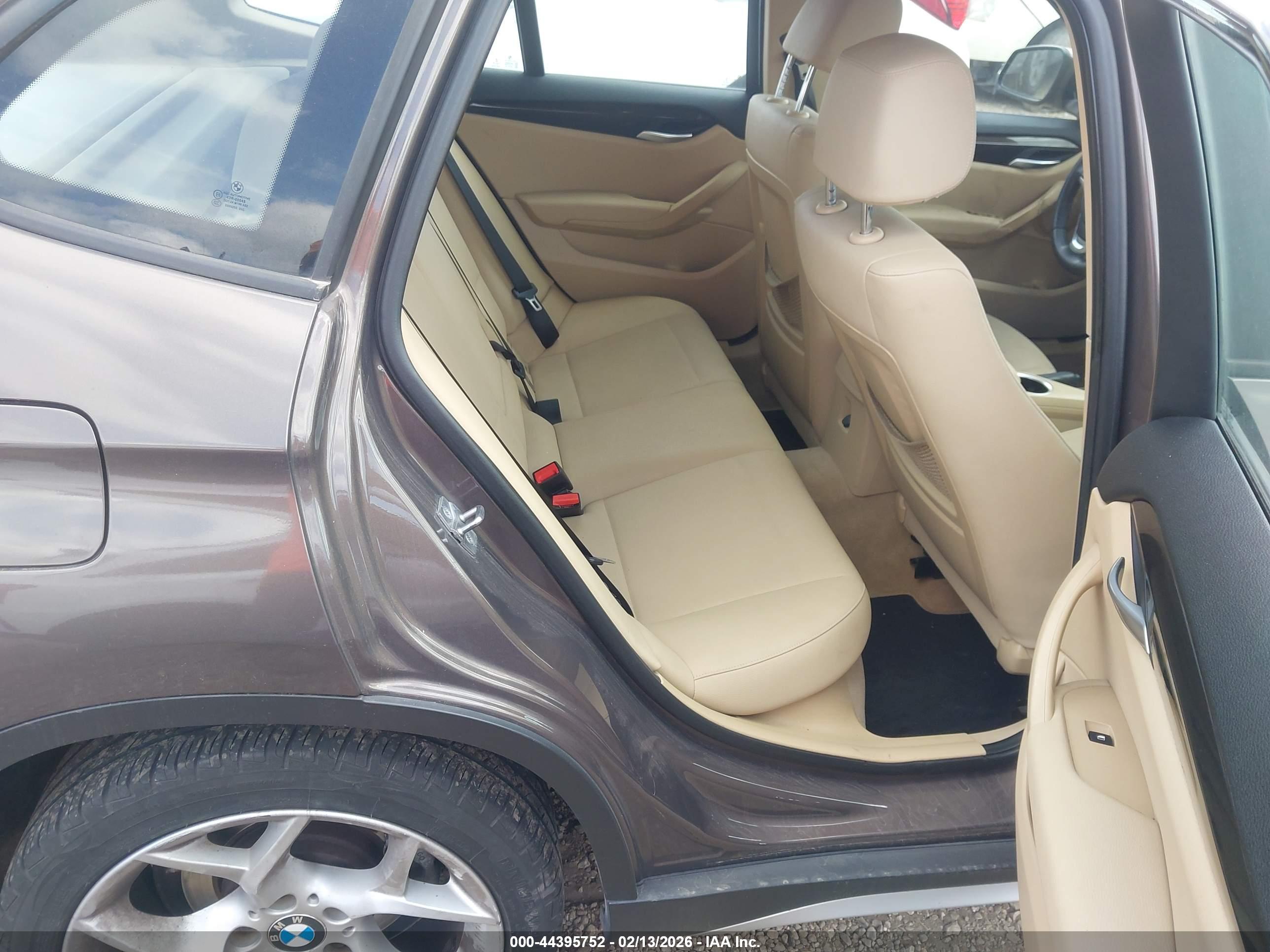 BMW X1 image 8