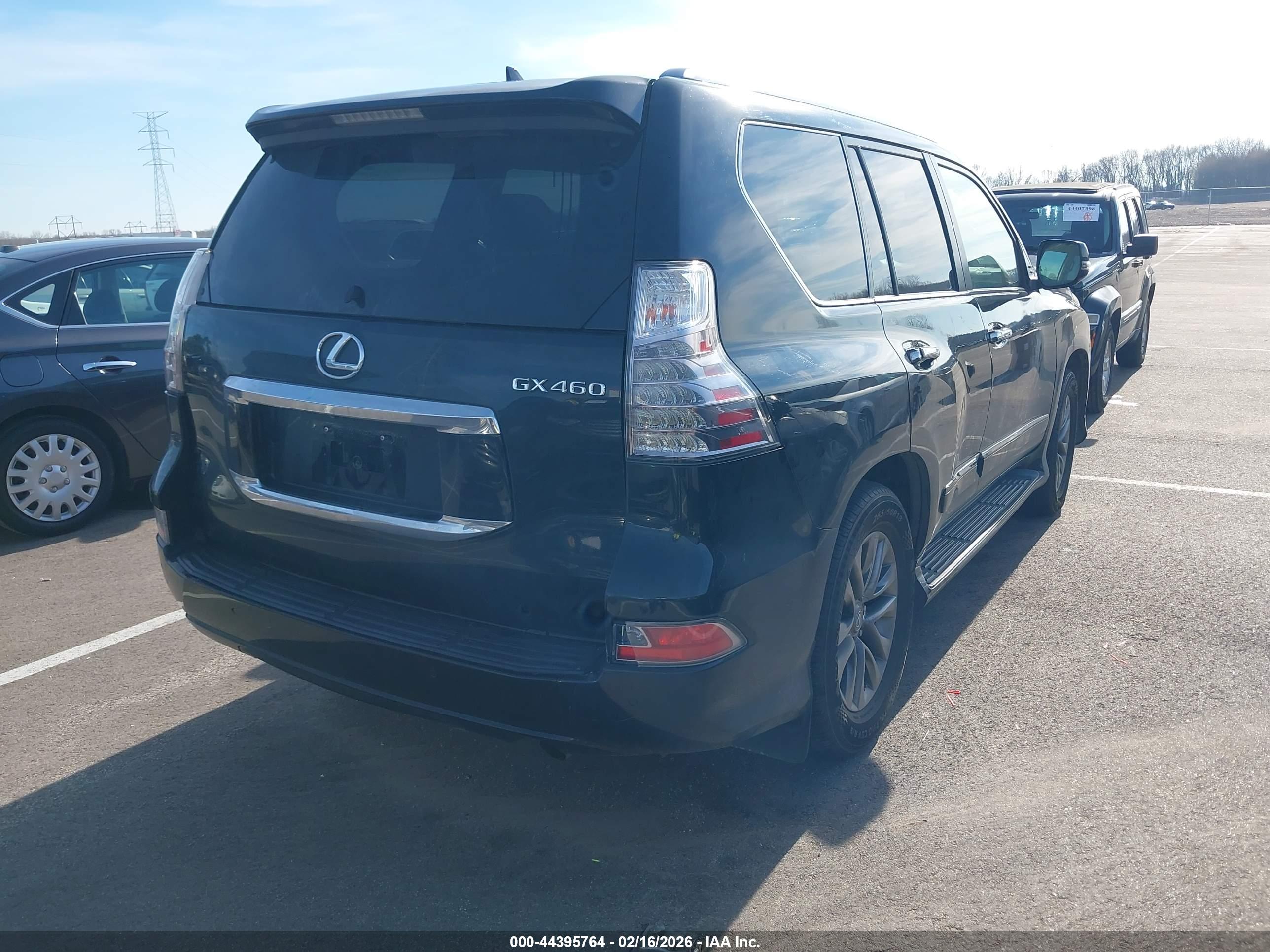 LEXUS GX image 4