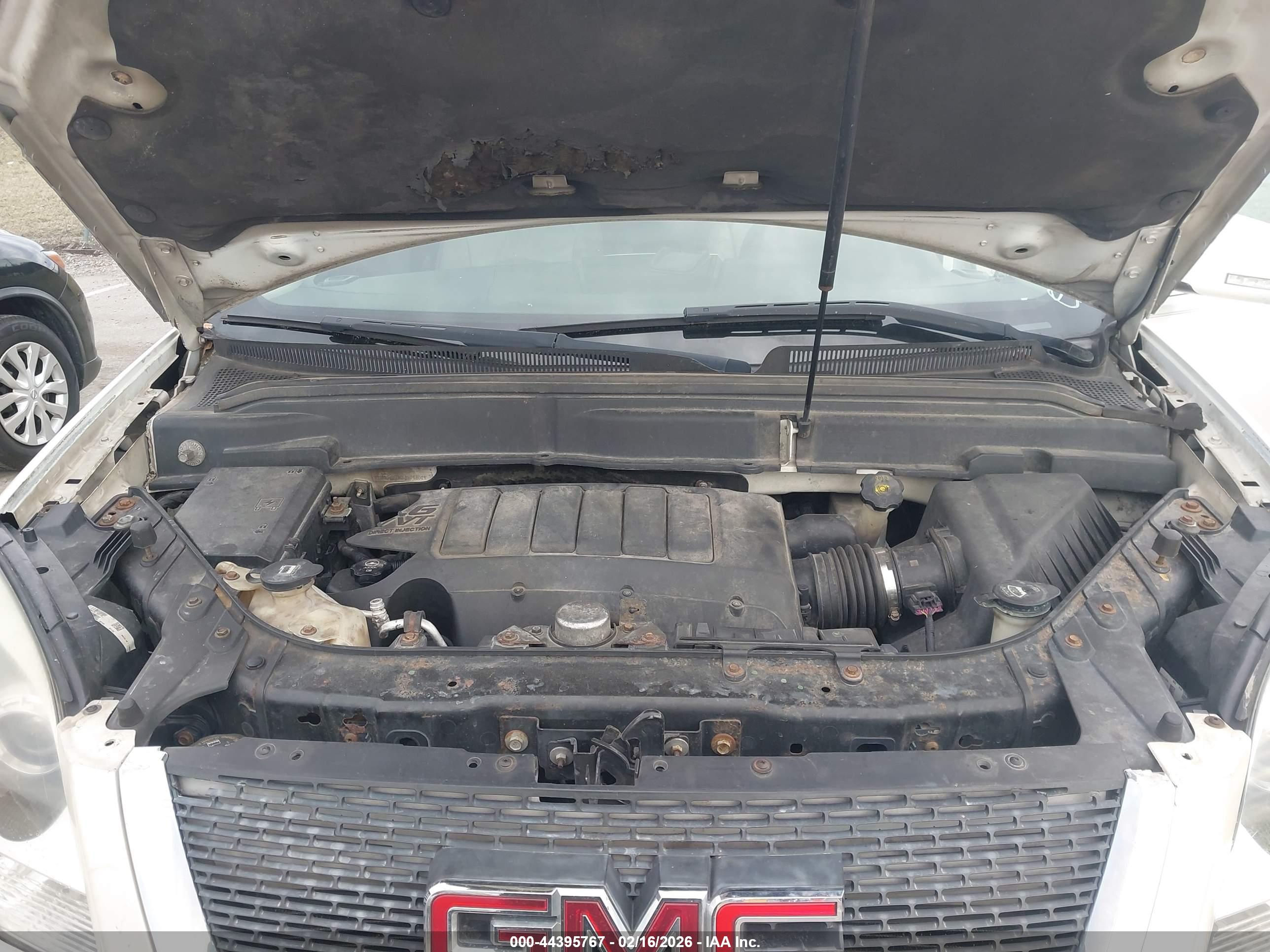 GMC ACADIA image 10