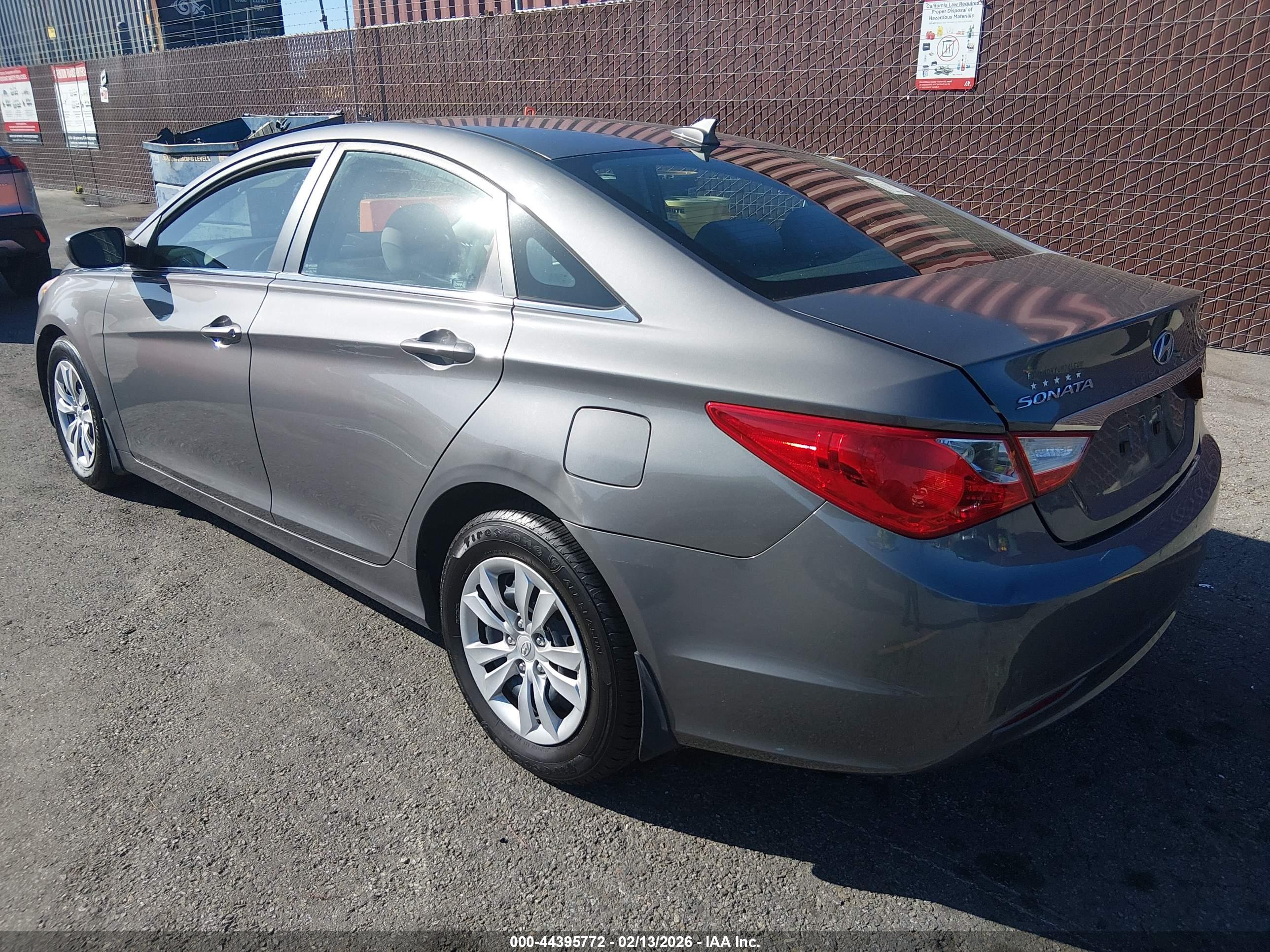 HYUNDAI SONATA image 3